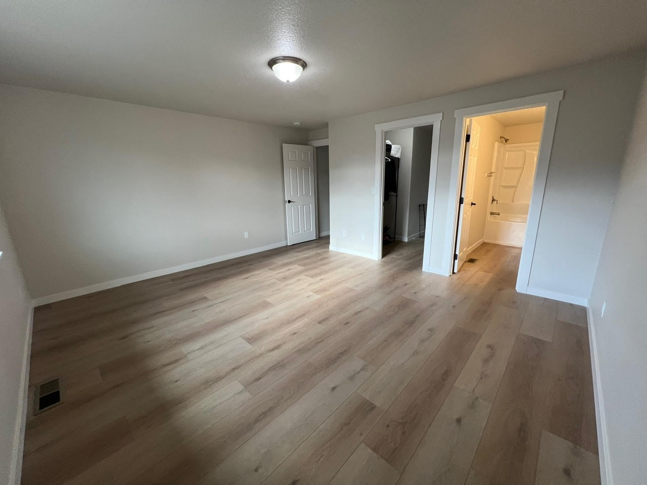 The Pines at Madras - Residential