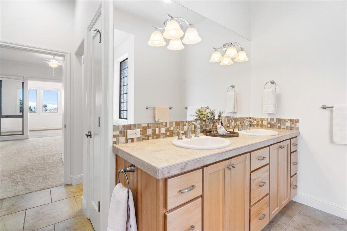Eagle Crest - Residential