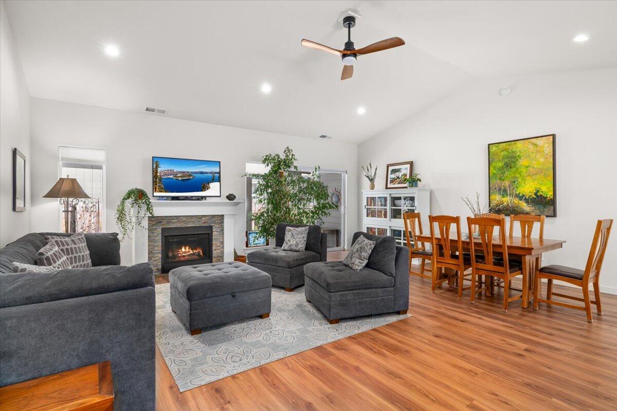 Oak Valley - Residential