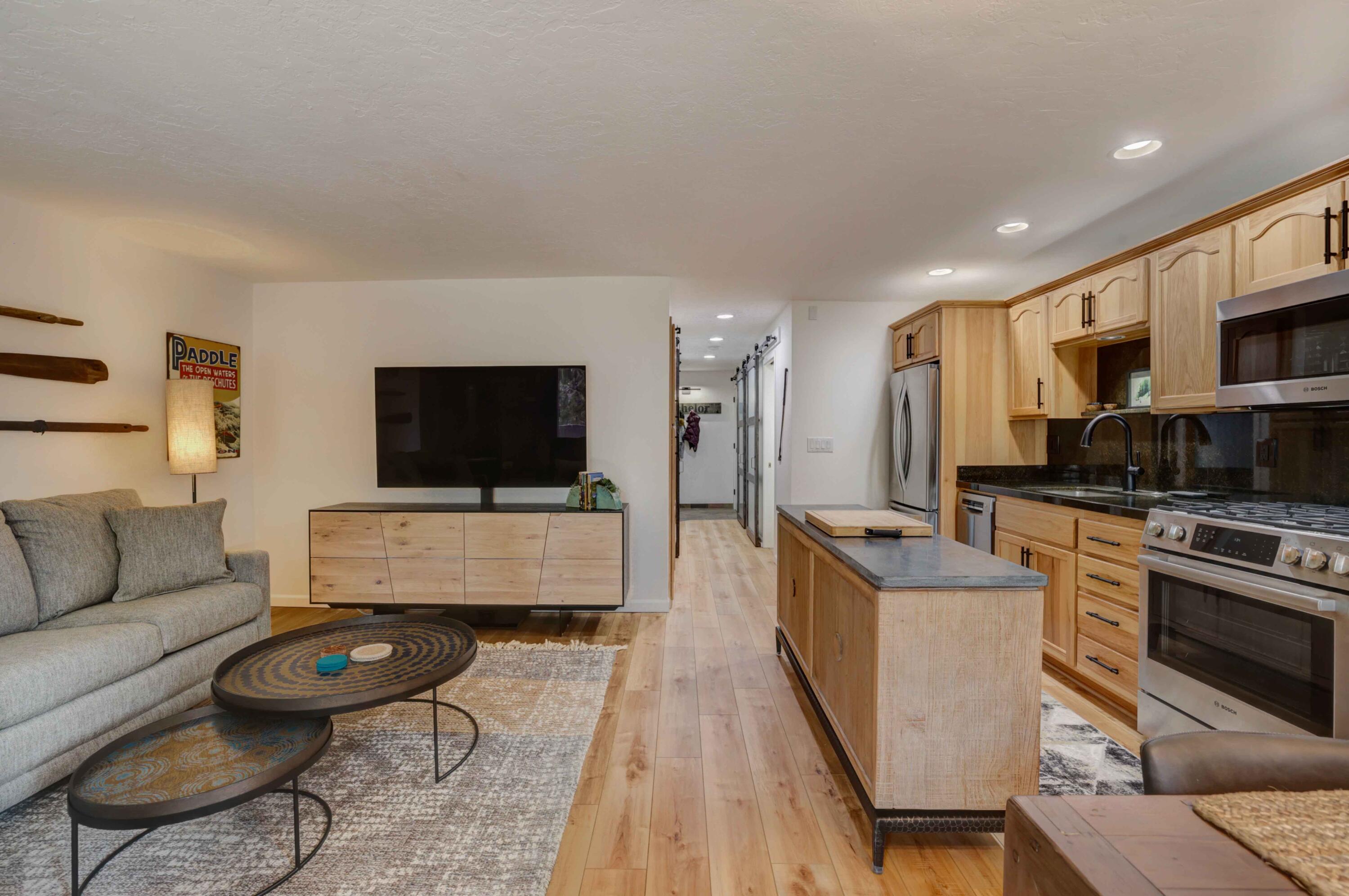 Abbot House Condo - Residential