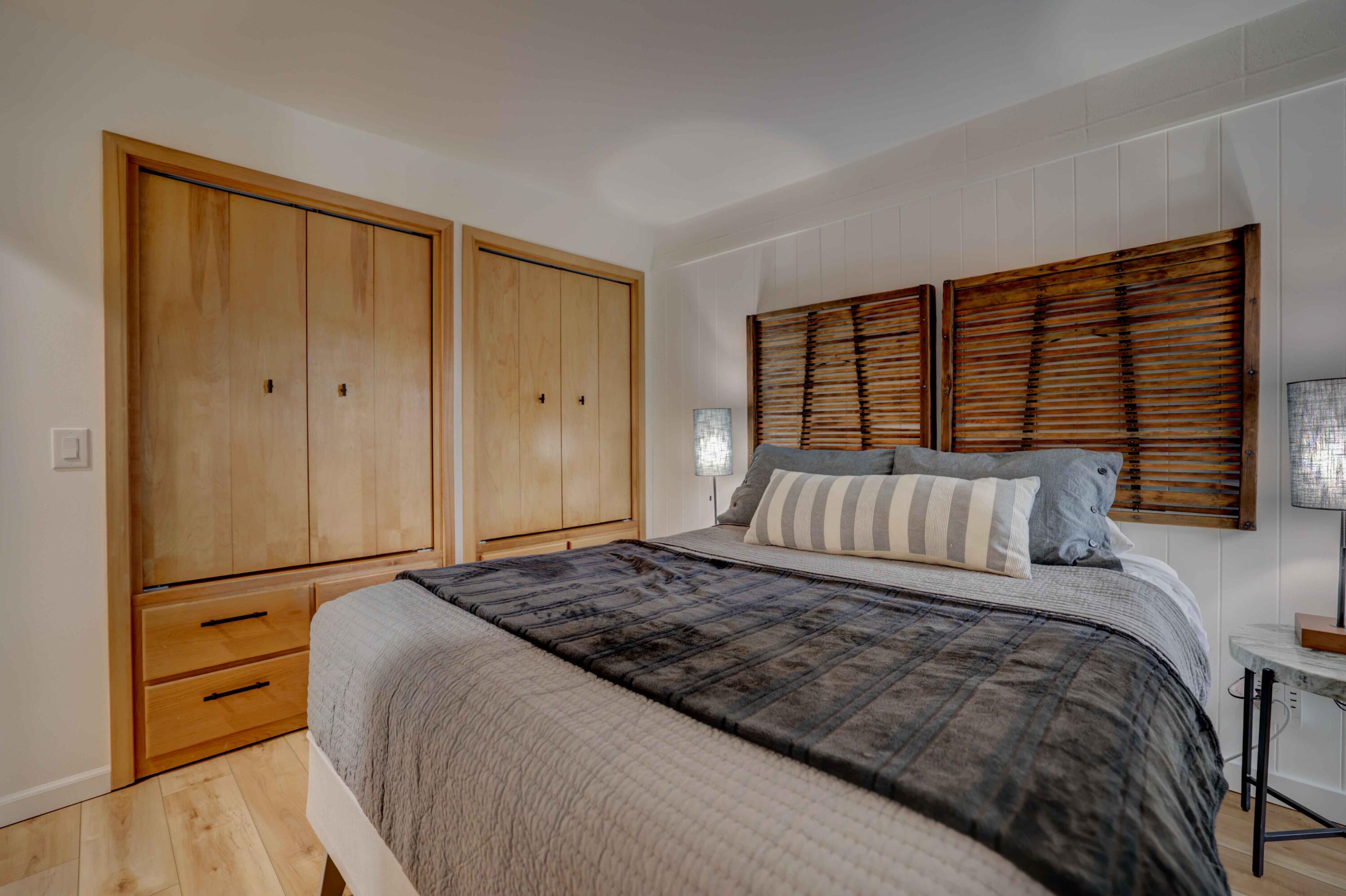 Abbot House Condo - Residential