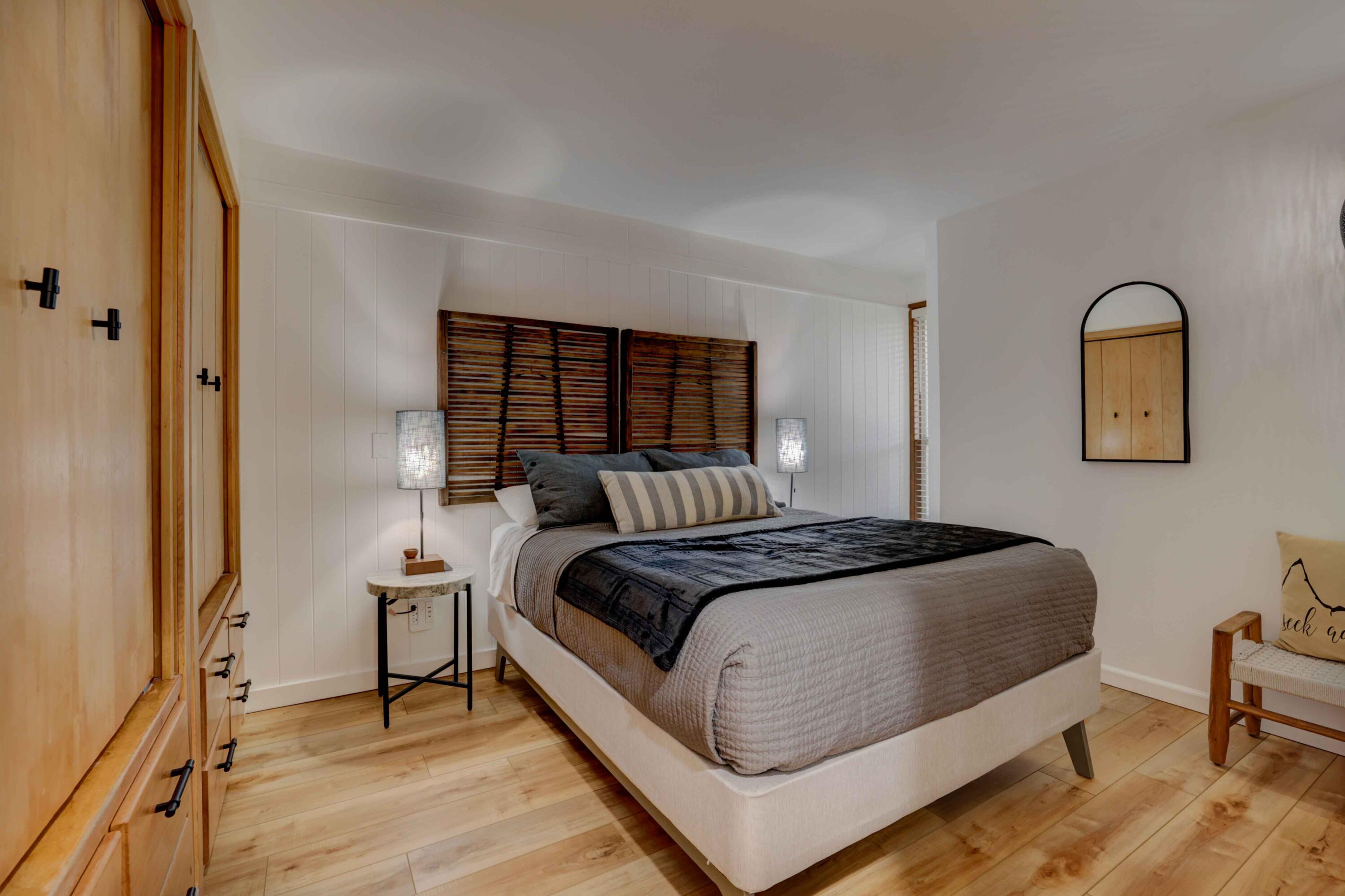 Abbot House Condo - Residential