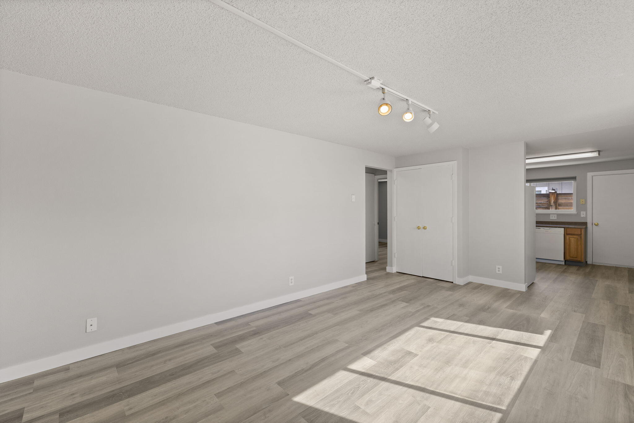 Kenwood - Residential Income