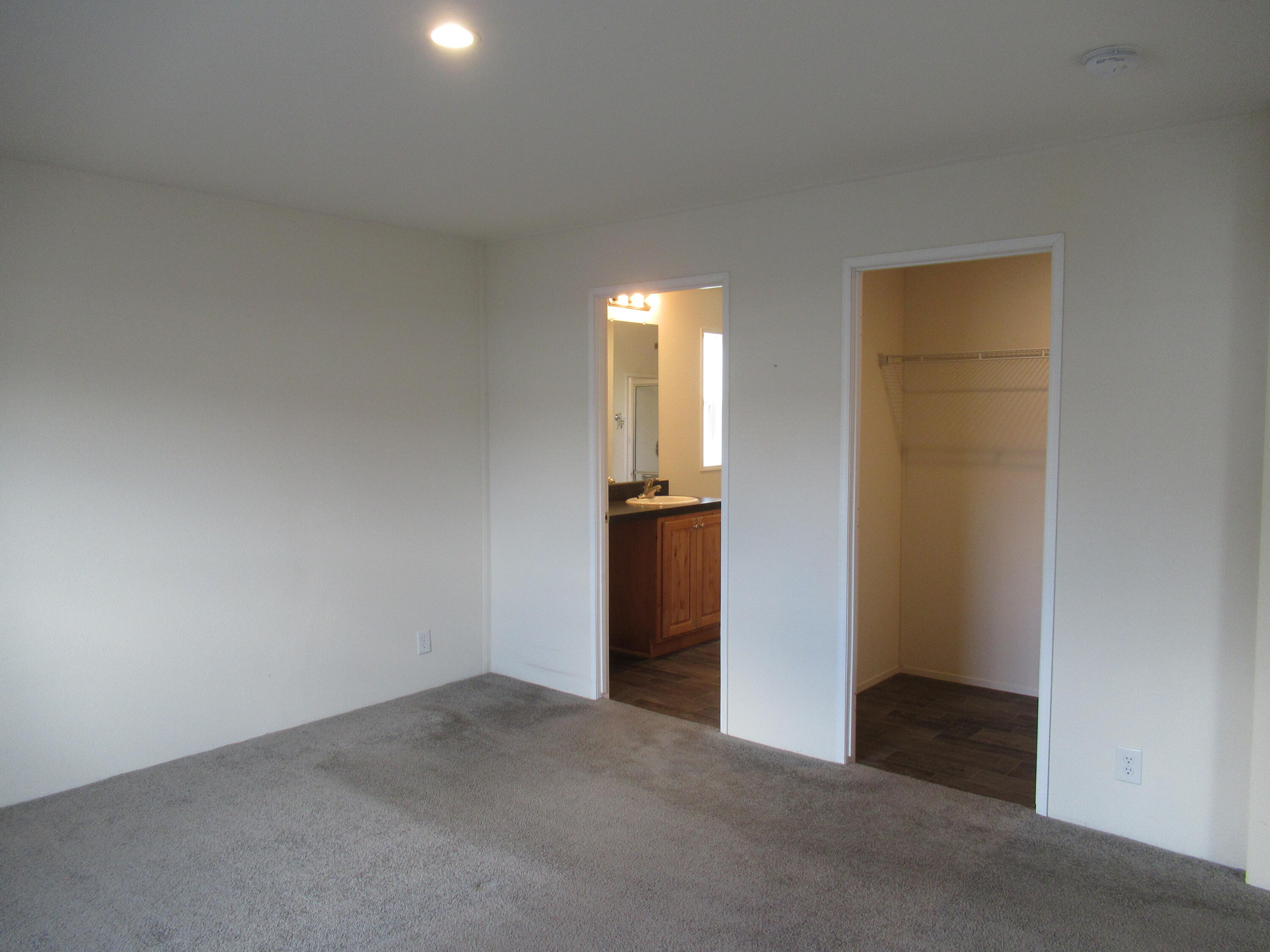 Summers Lane Homes - Residential
