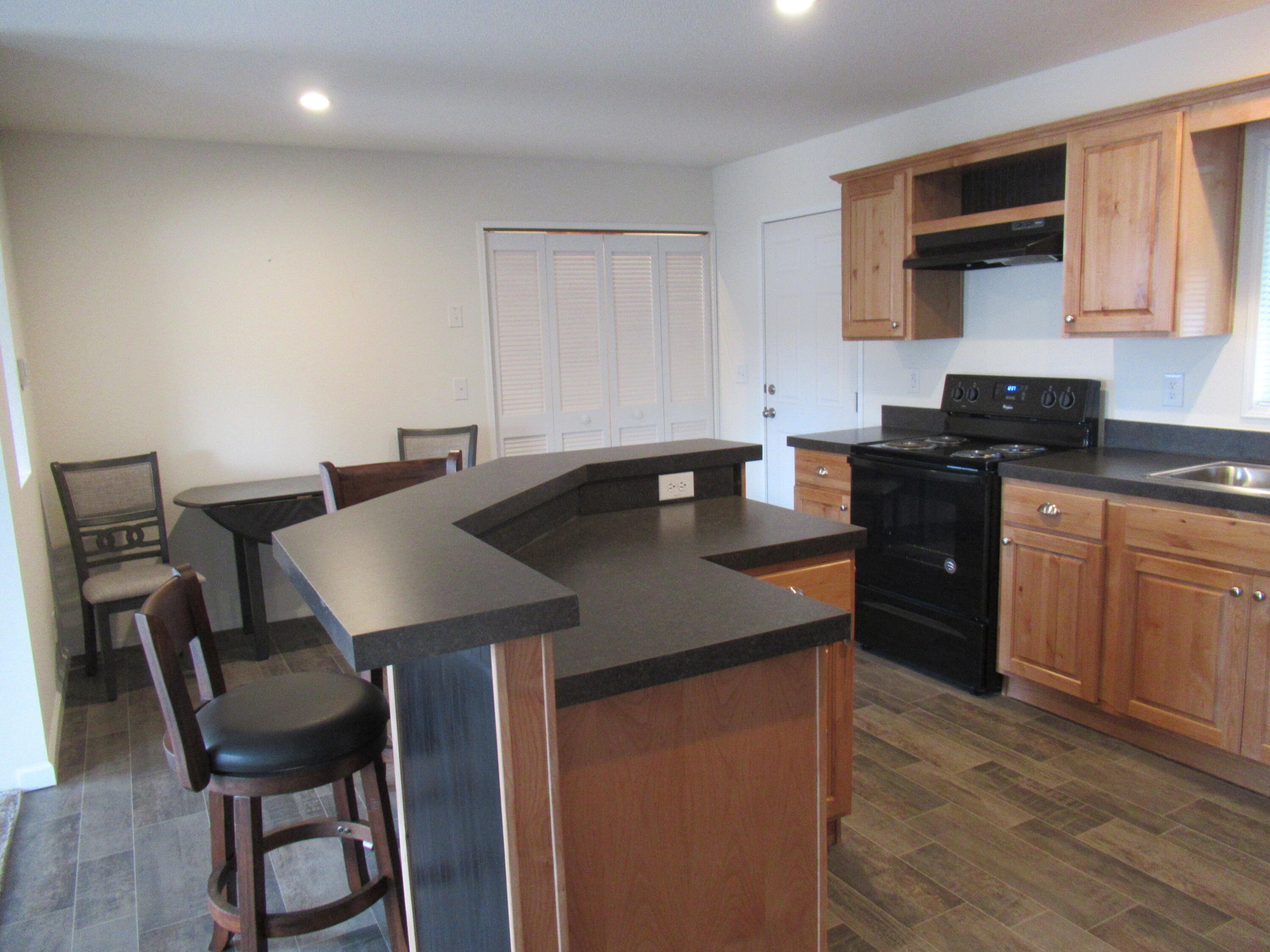 Summers Lane Homes - Residential