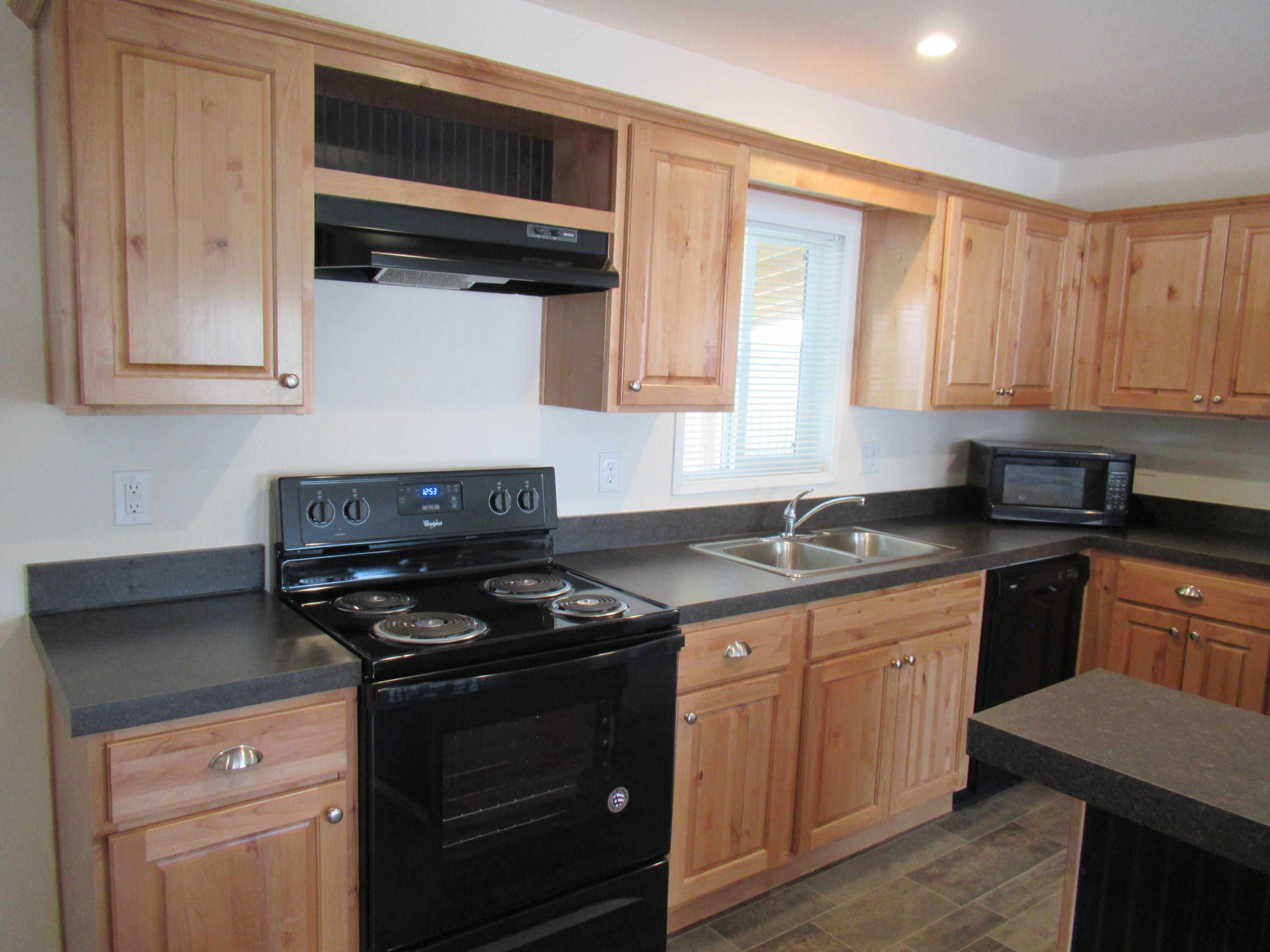 Summers Lane Homes - Residential