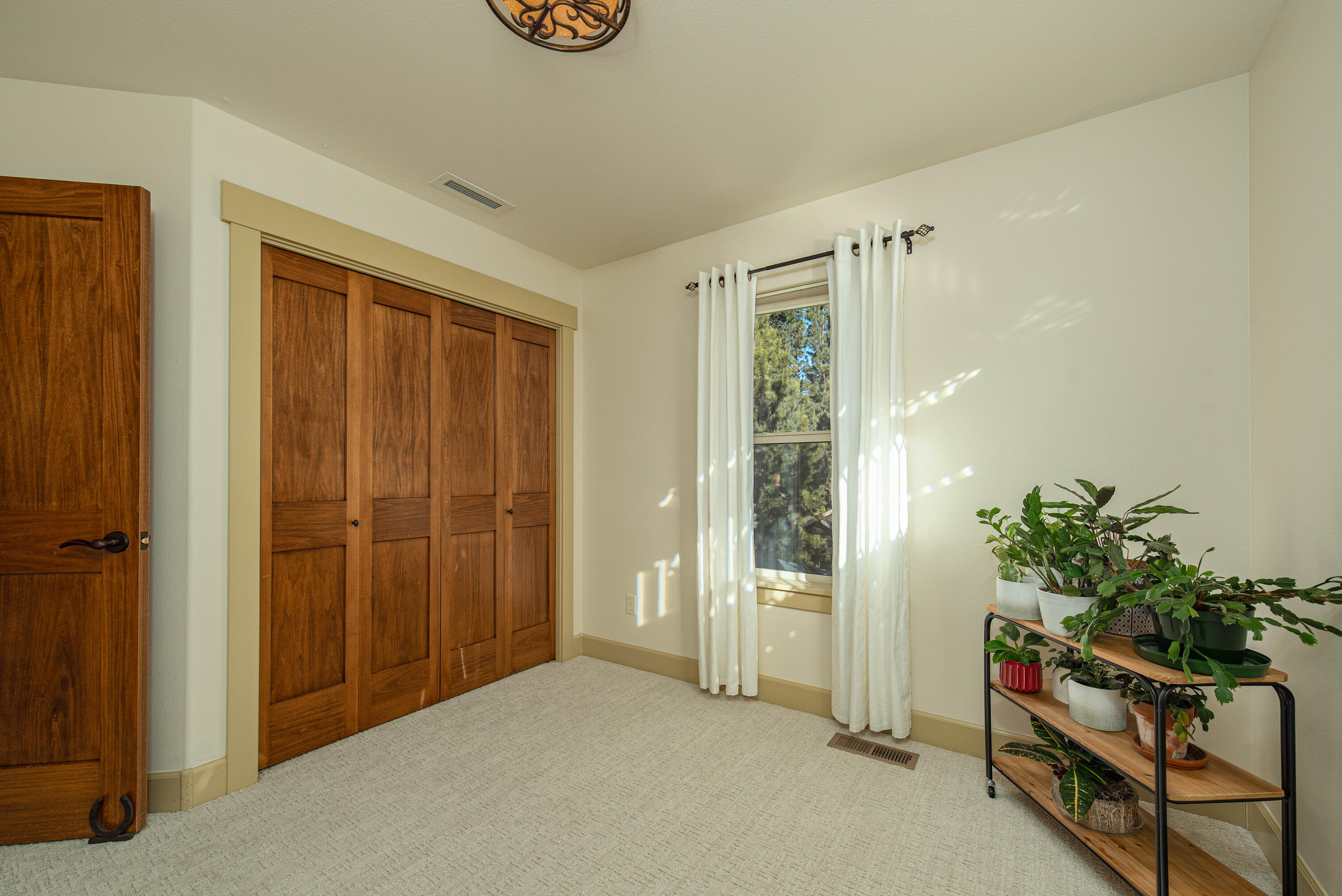 Mountain Pine - Residential