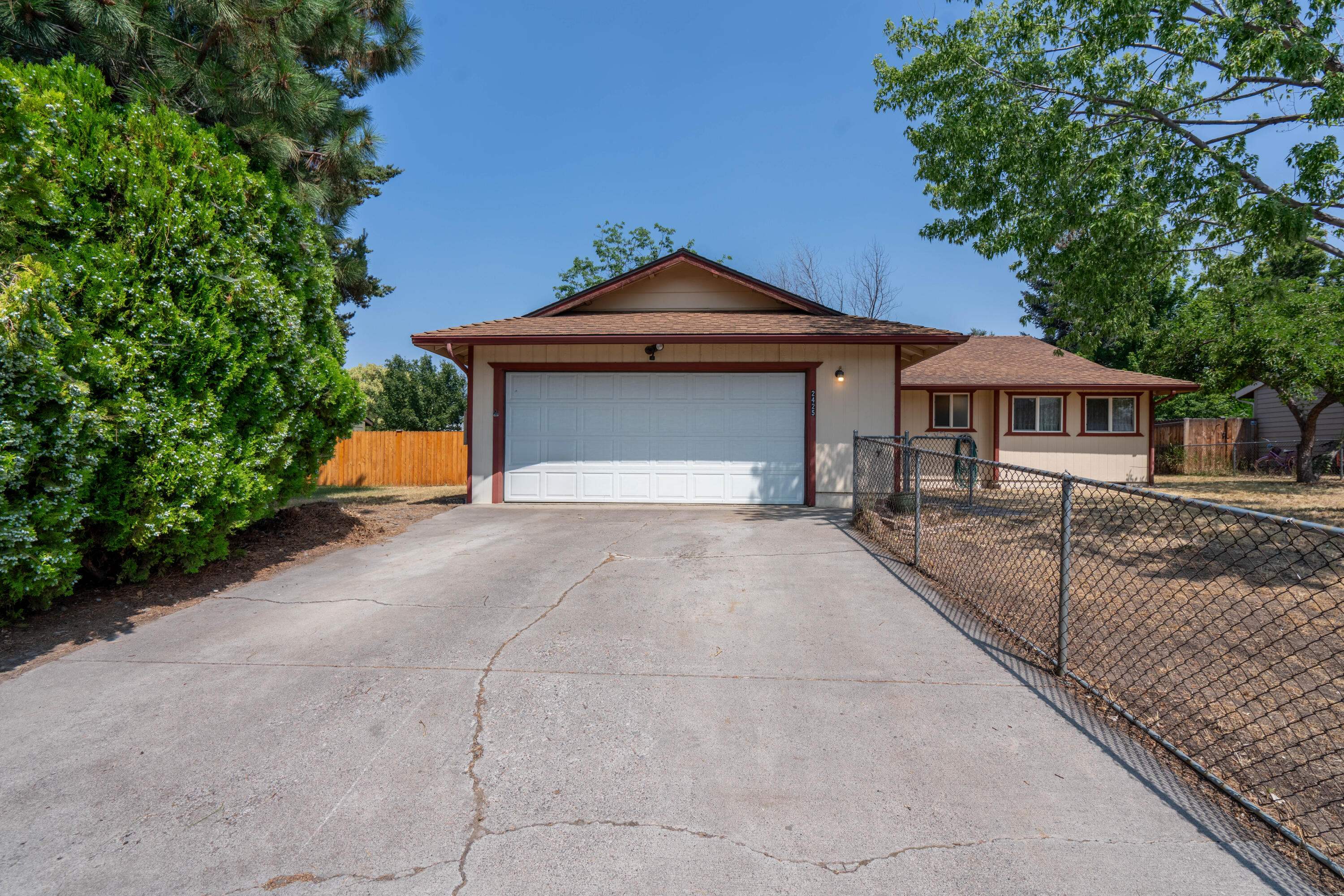 Great location! Established one-level home in Nolans Addition on a spacious .18-acre lot with mature landscaping. Conveniently located close to schools and shopping. Functional floorplan with large living space. Brand new top-of-the-line heat pump installed! Excellent value in this home with potential to increase your investment making this house your own. Don't miss the opportunity in this home!