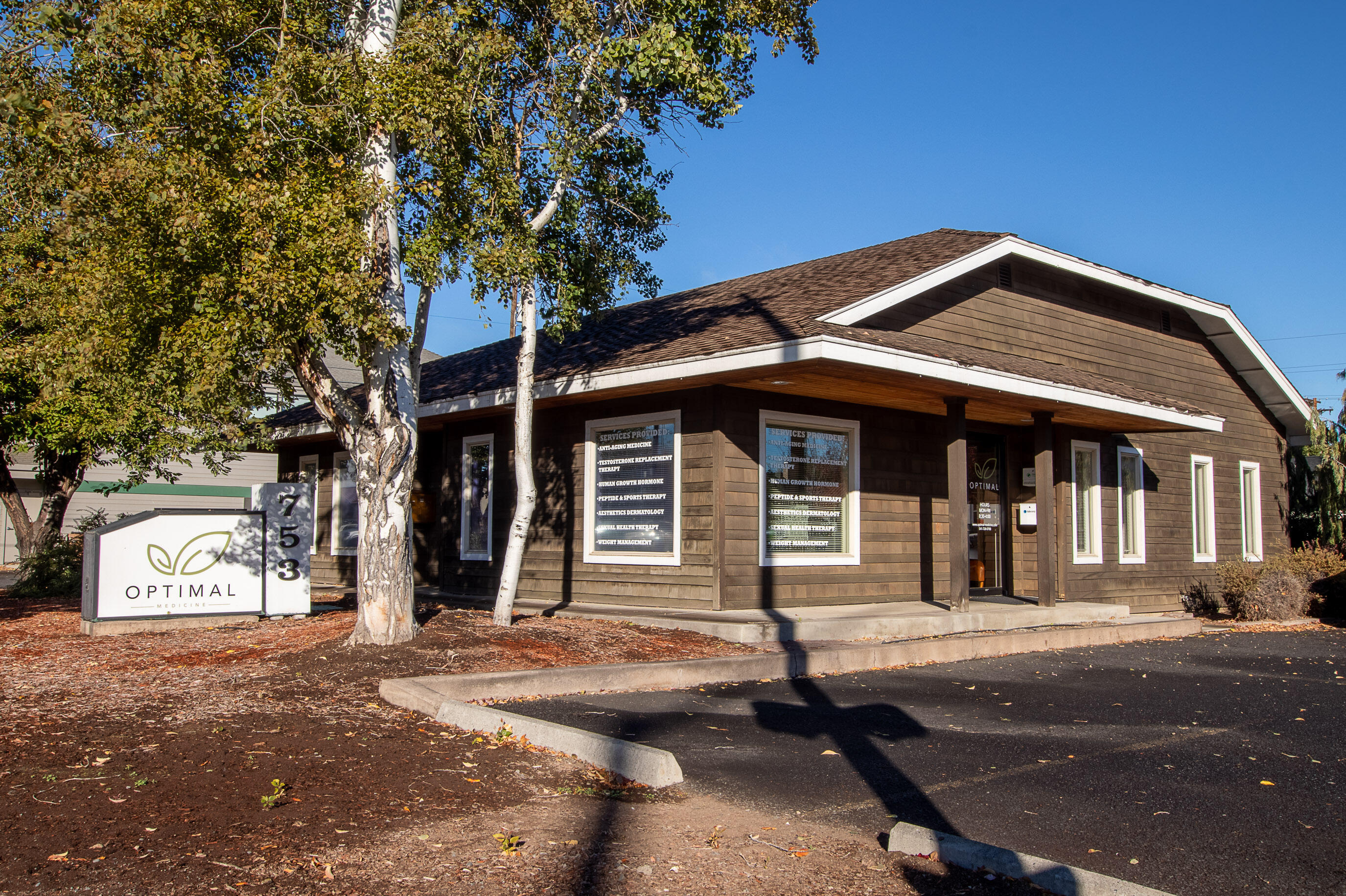 Office space with owner/user potential located at the intersection of Highland Ave and 11th street, with excellent signage on Hwy 126. Walking distance to downtown Redmond and easy access to US Highway 97.