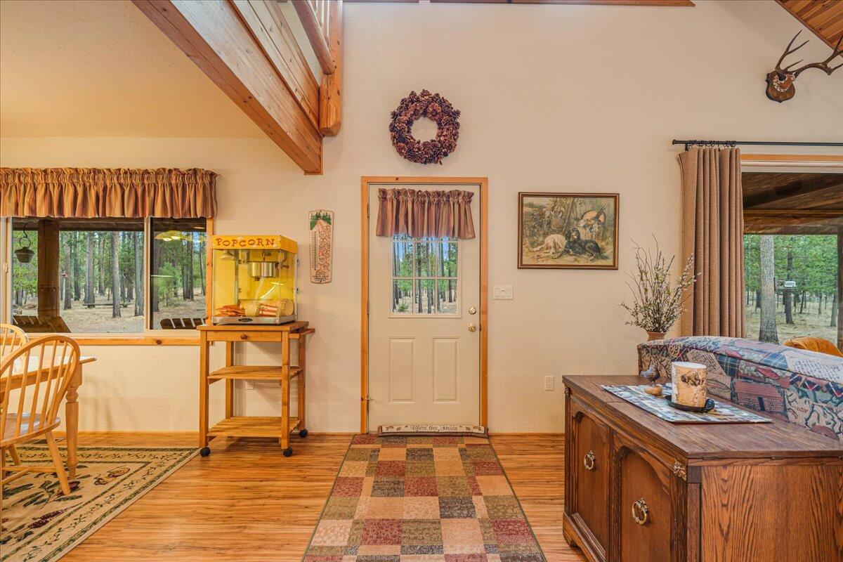 Wagon Trail Acreages - Residential