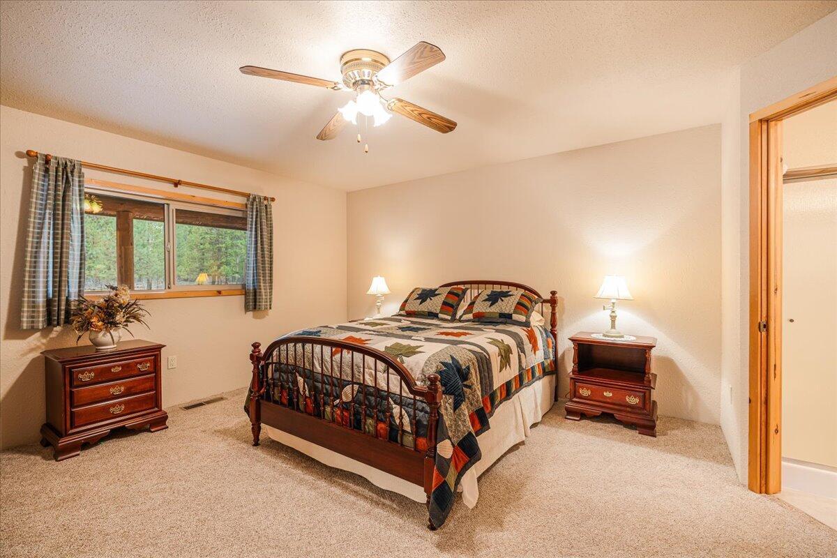 Wagon Trail Acreages - Residential