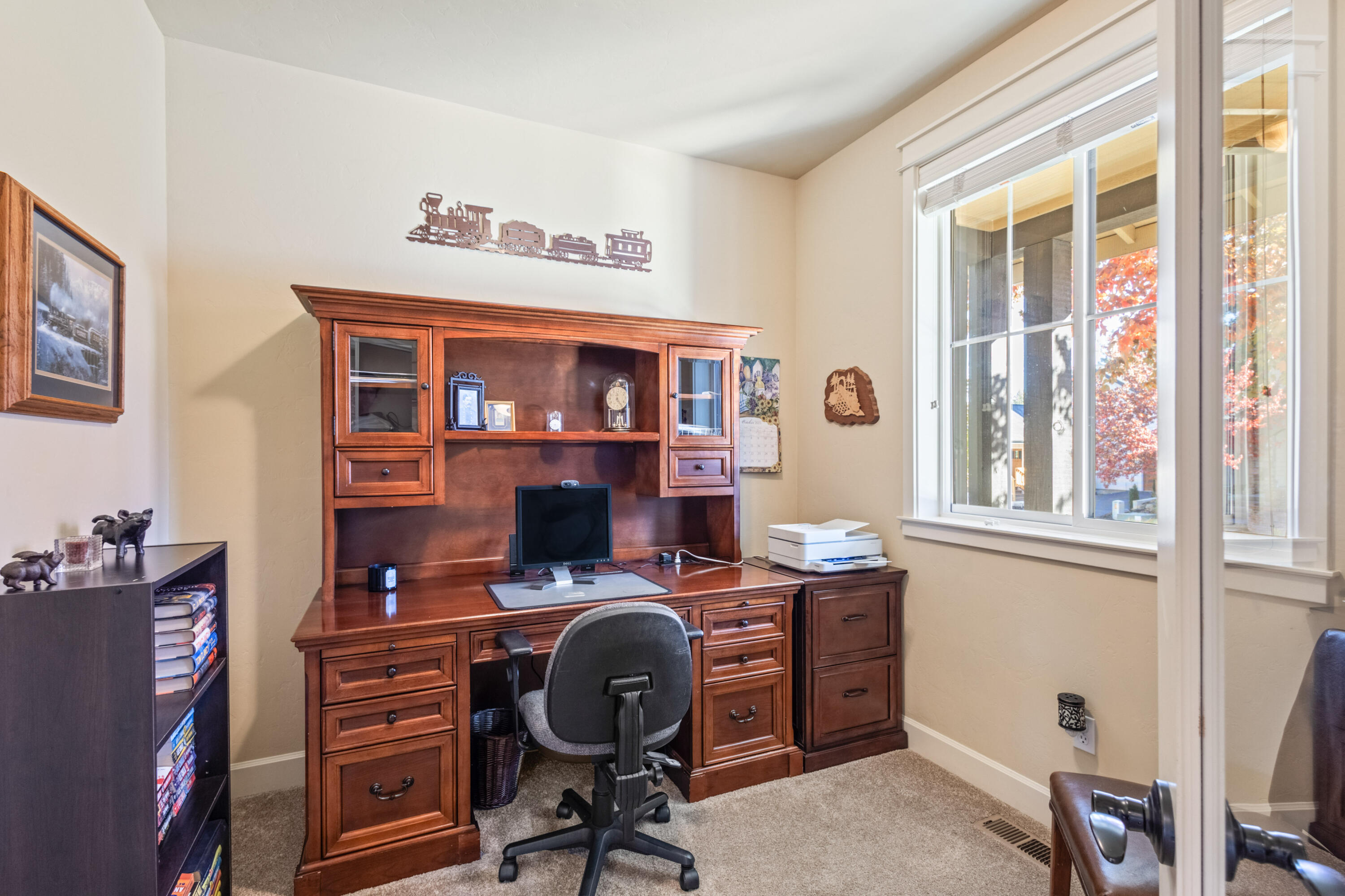 SaddleStone - Residential