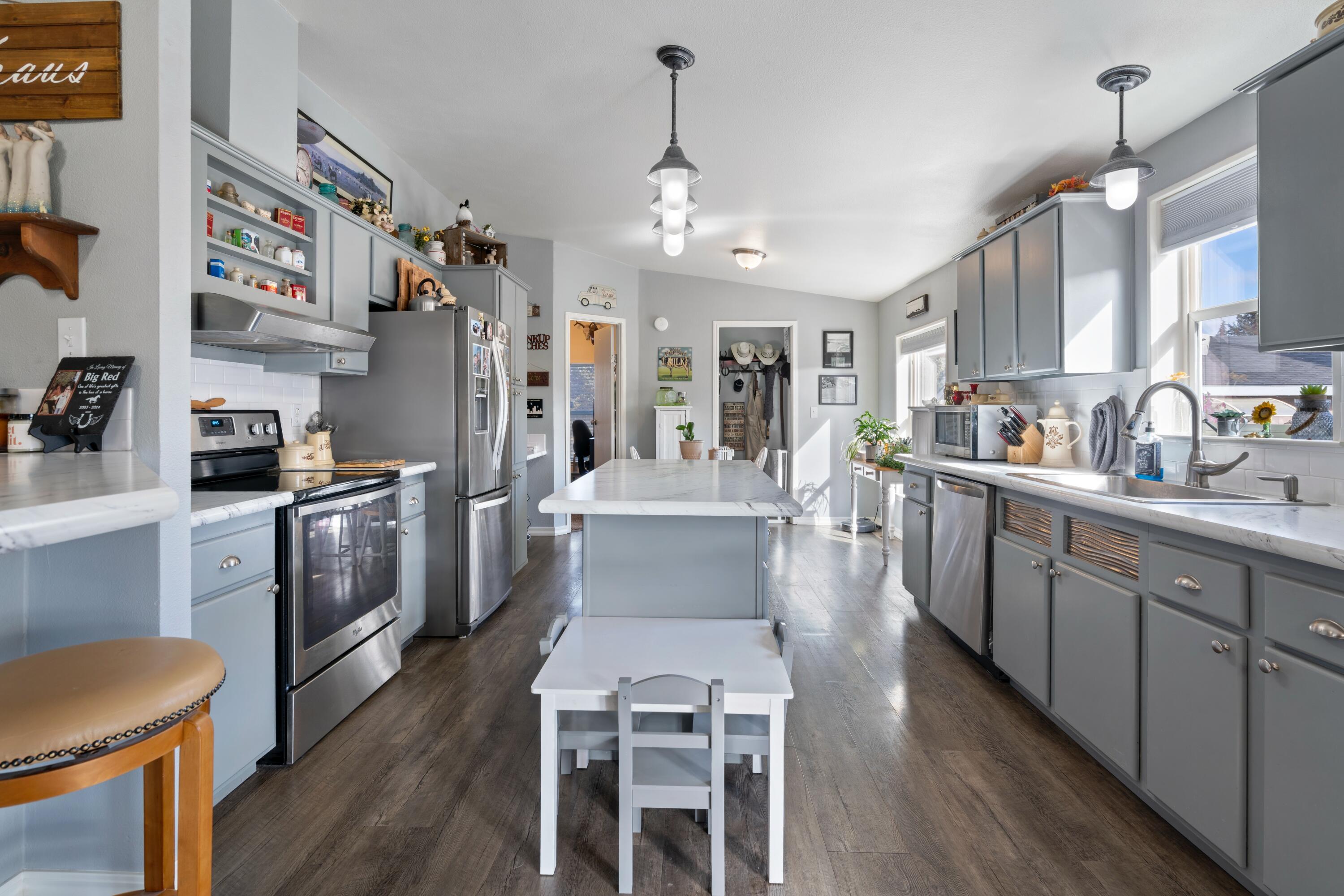 Twin Lakes Ranch - Residential