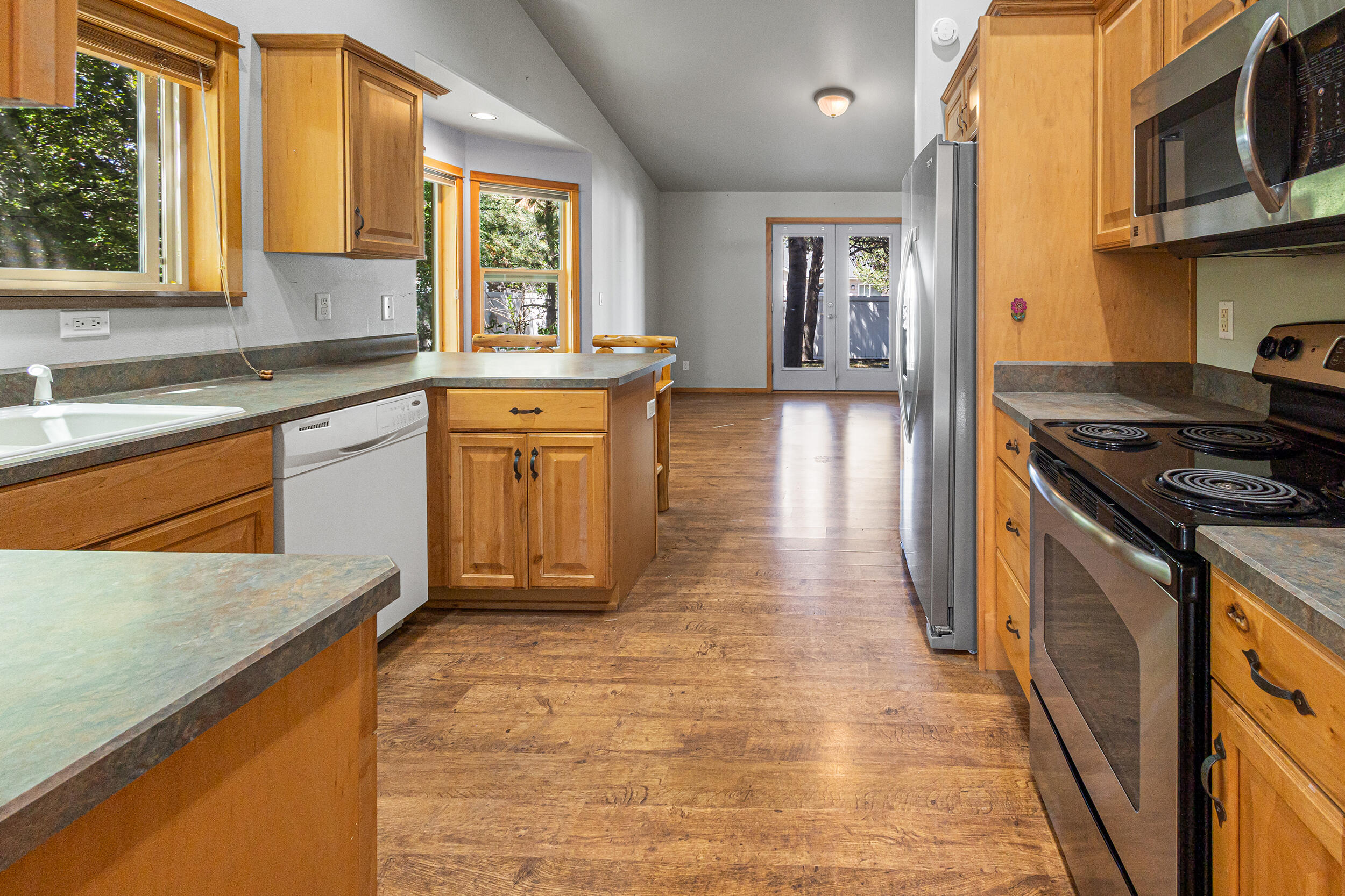 R&W Estates - Residential