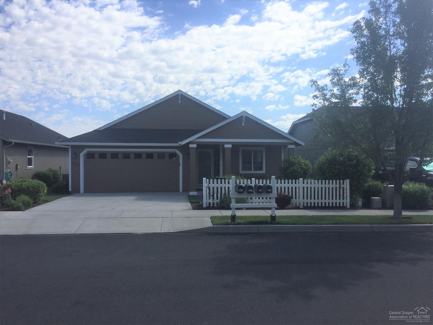 Welcome to Redmond's Premier 55+ living community. Summer Creek is a very sought after neighborhood across the canal from the golf course. This home offers a 1 level, 3 bedroom, 2 bath home. The kitchen has been updated and granite countertops have been added with a large pantry. Newer appliance including Washer and Dryer that stay with the home. Master bedroom shows nice with a walk in closet. Enjoy the panoramic views from Powell Butte to Smith Rocks. Exterior of home has been recently painted. 2 car garage has built in shelves and a workbench. Landscaping maintenance is included in the HOA fees.