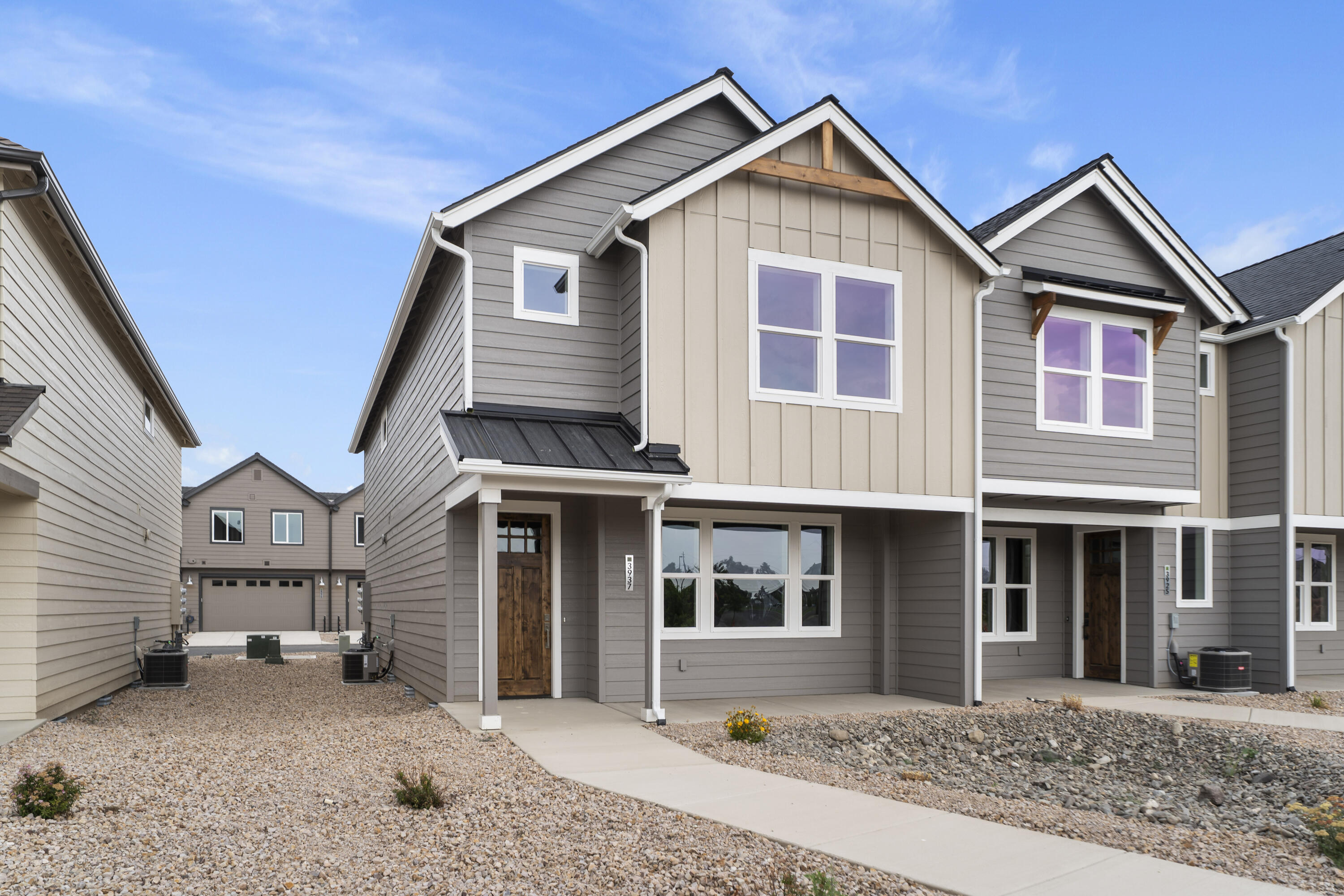 Charming townhome in the Prairie Crossing neighborhood. A neighborly well-designed community
distinguishing itself from the ordinary. A community built with quality and efficiency. This striking three bed, two 1/2 bath home features Luxury-inspired finishes with
solid surface counter tops, soft closed drawers, floor to ceiling tile in primary shower, heated floors, walk-in closet, and double vanities. Earth Advantage Certified,
Central AC, tankless hot water tank, engineered hard wood floors and 8' front door. Finished garage and so much more. Community Park, Pavilion, and Dog Park. Directly
N of Ridgeview HS and W of Canal.