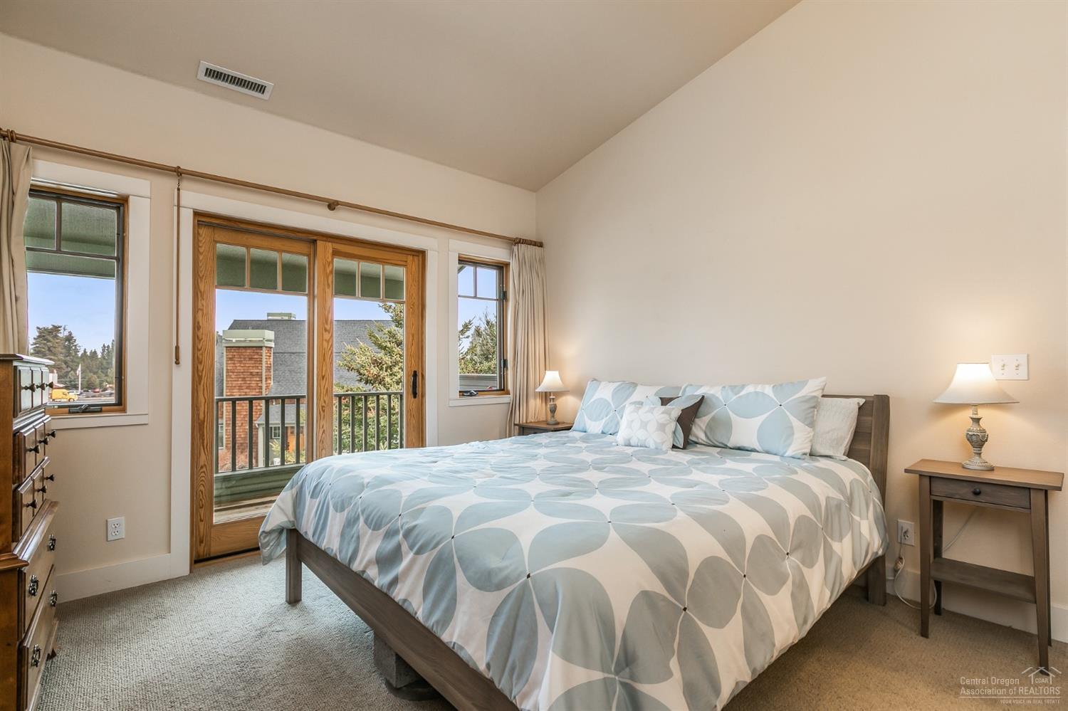 Pine Meadow Vill - Residential
