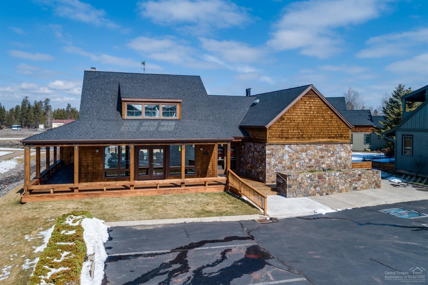 Pine Meadow Vill - Residential
