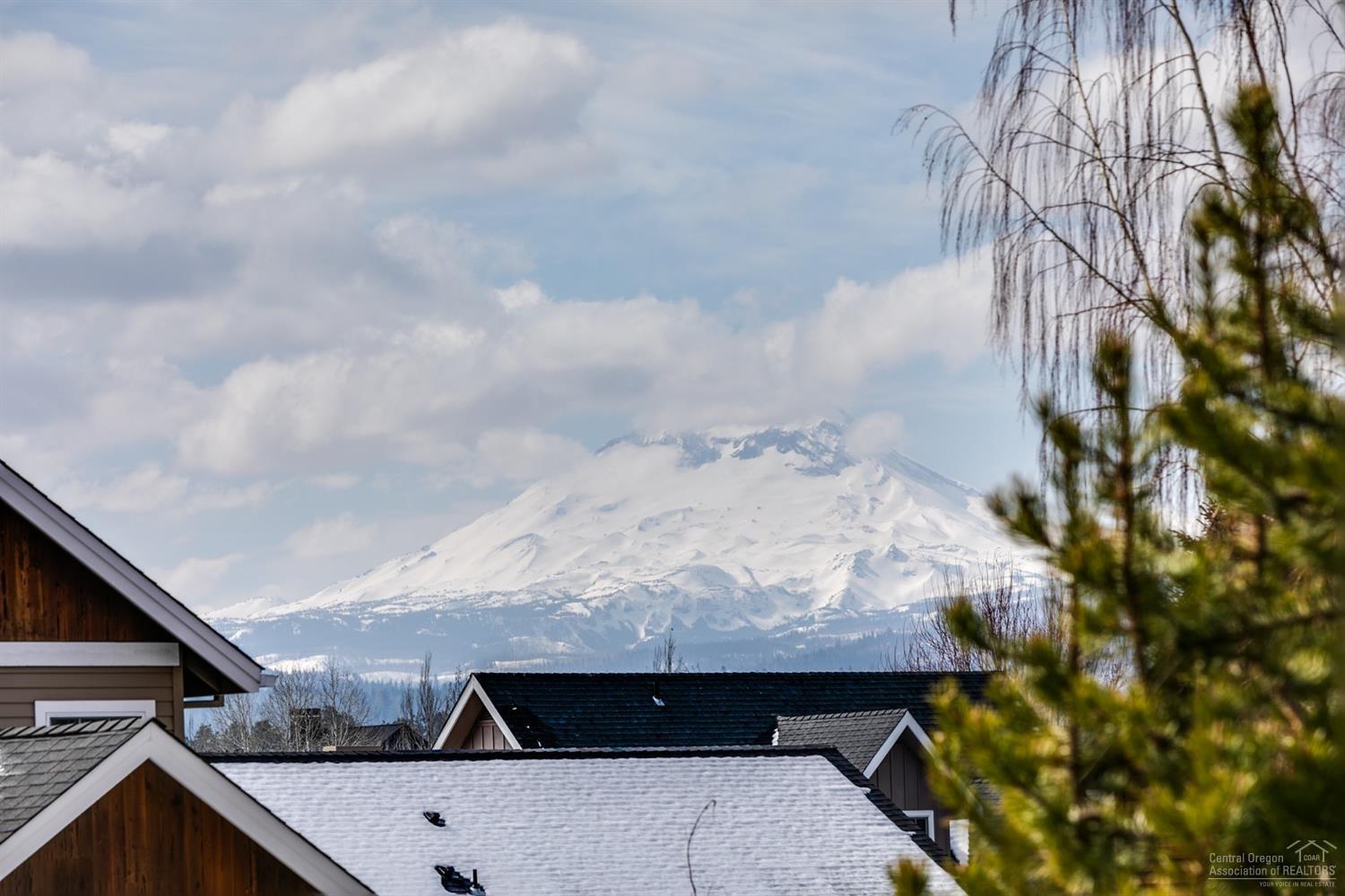 Pine Meadow Vill - Residential