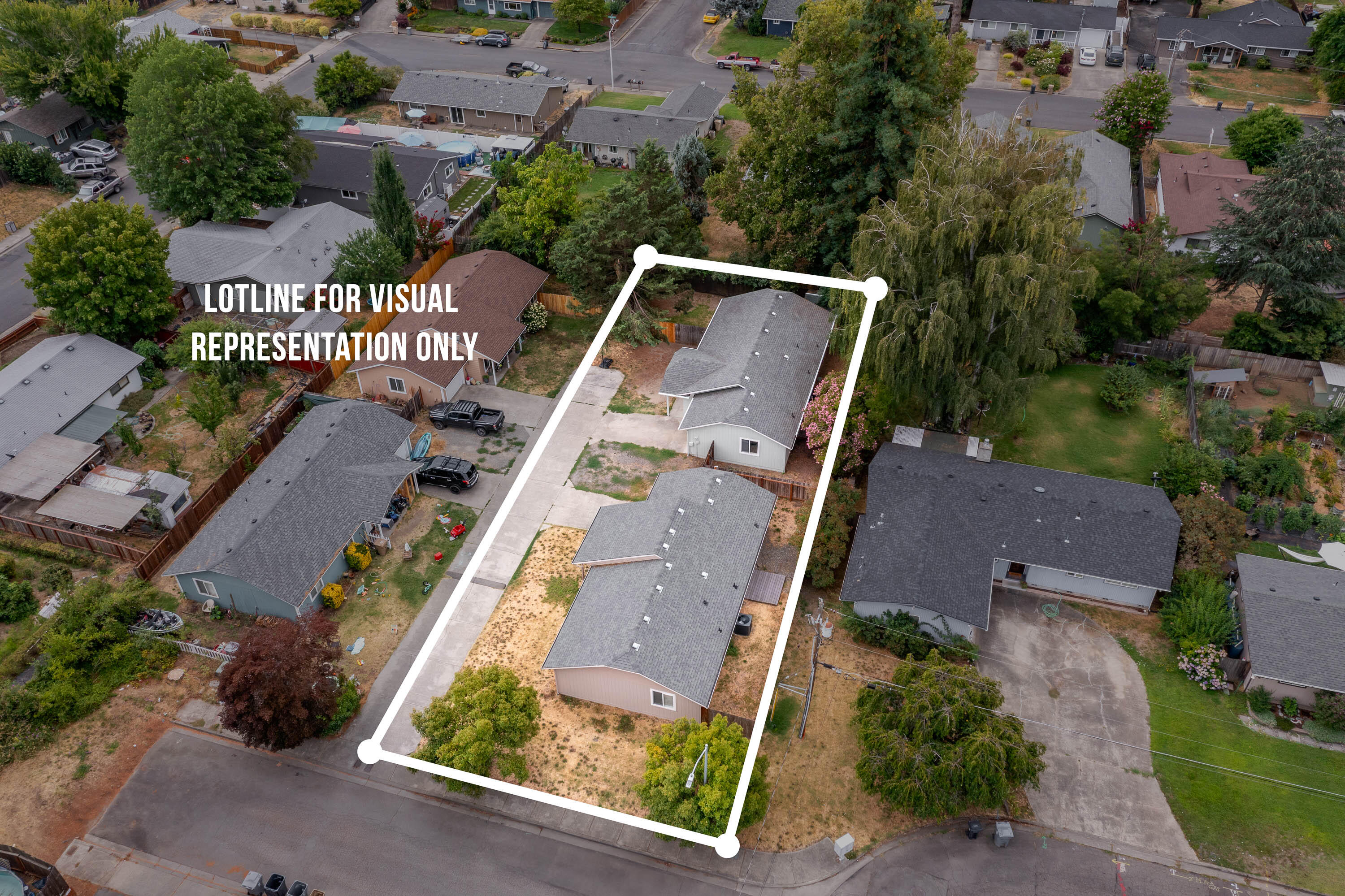 Two DETACHED 3/2 units. Ideal investment property. Everything in these units has been reconditioned, upgraded, or repaired making it LIKE NEW! Two 3-bedroom, 2-bathroom homes, each 1,107 sqft, on a 0.23-acre lot at a cul-de-sac's end. Ideal for rentals or multi-family living, both feature open floor plans, vaulted ceilings, and master walk-in closets. Each includes a 1-car garage. This is one duplex you have to see to believe. Please also check out the 3D tour to accompany this listing.
