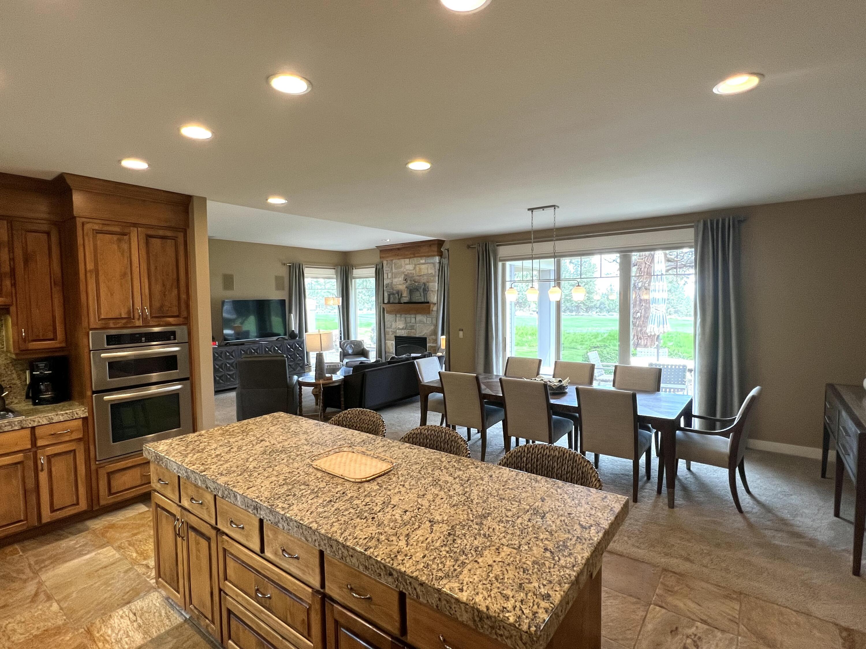 Eagle Crest - Residential