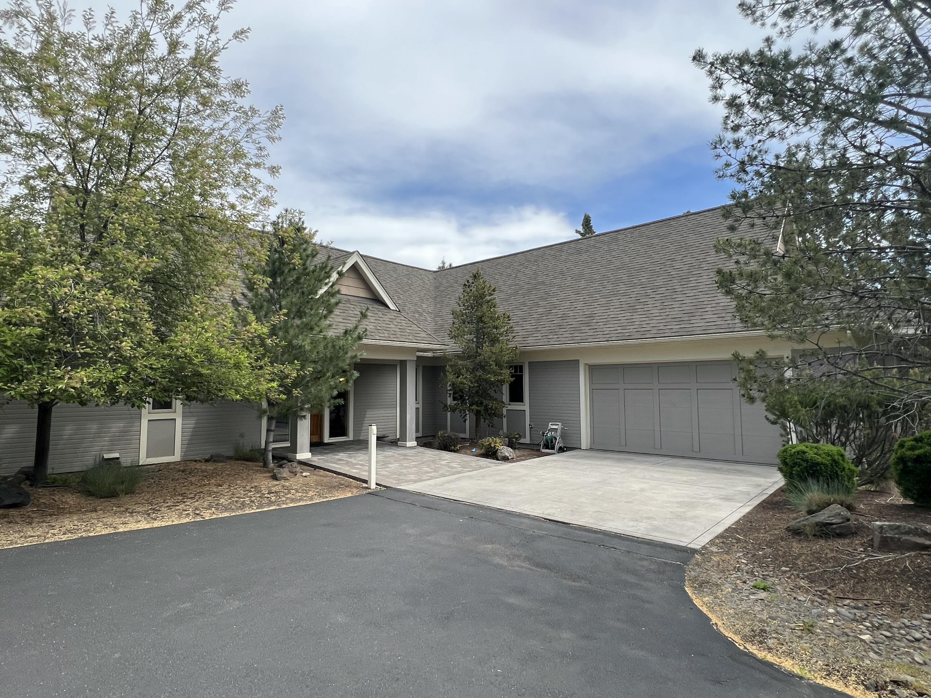 Experience the pinnacle of fractional ownership! Located in the gated community of Eagle Springs on a private cul-de-sac overlooking the 16th green of The Challenge course with fairway and easterly mountain views.

This exceptional opportunity includes five weeks of ownership per year with full golf benefits for two and access to all three sports centers during your stays. 

Inside, timeless luxury finishes welcome you throughout the thoughtfully designed home. The great room floor plan flows seamlessly into a chef's kitchen and formal dining room—perfect for entertaining friends or hosting family gatherings. 

The three bedroom, 3.5 bathroom layout features two mirror-image primary suites, each boasting gas fireplaces and  indulgent soaking tubs. The third bedroom includes its own ensuite bathroom, ensuring privacy and comfort for all guests.

Beautiful furnishings both inside and out mean you can arrive with just your personal items and immediately begin your vacation.