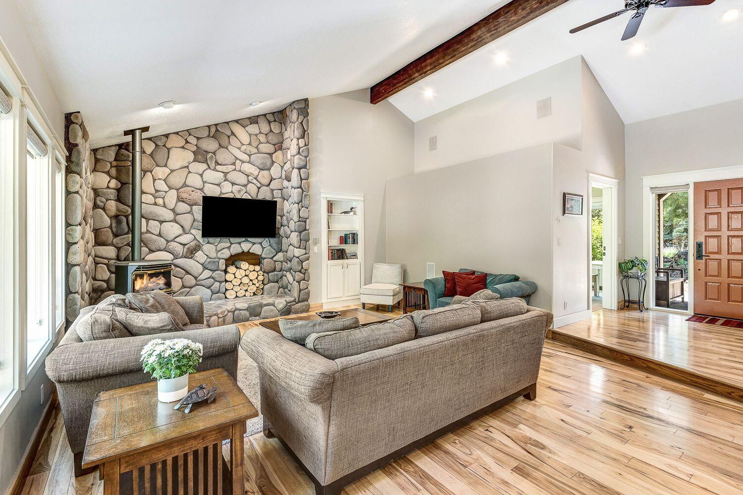 Woodside Ranch - Residential