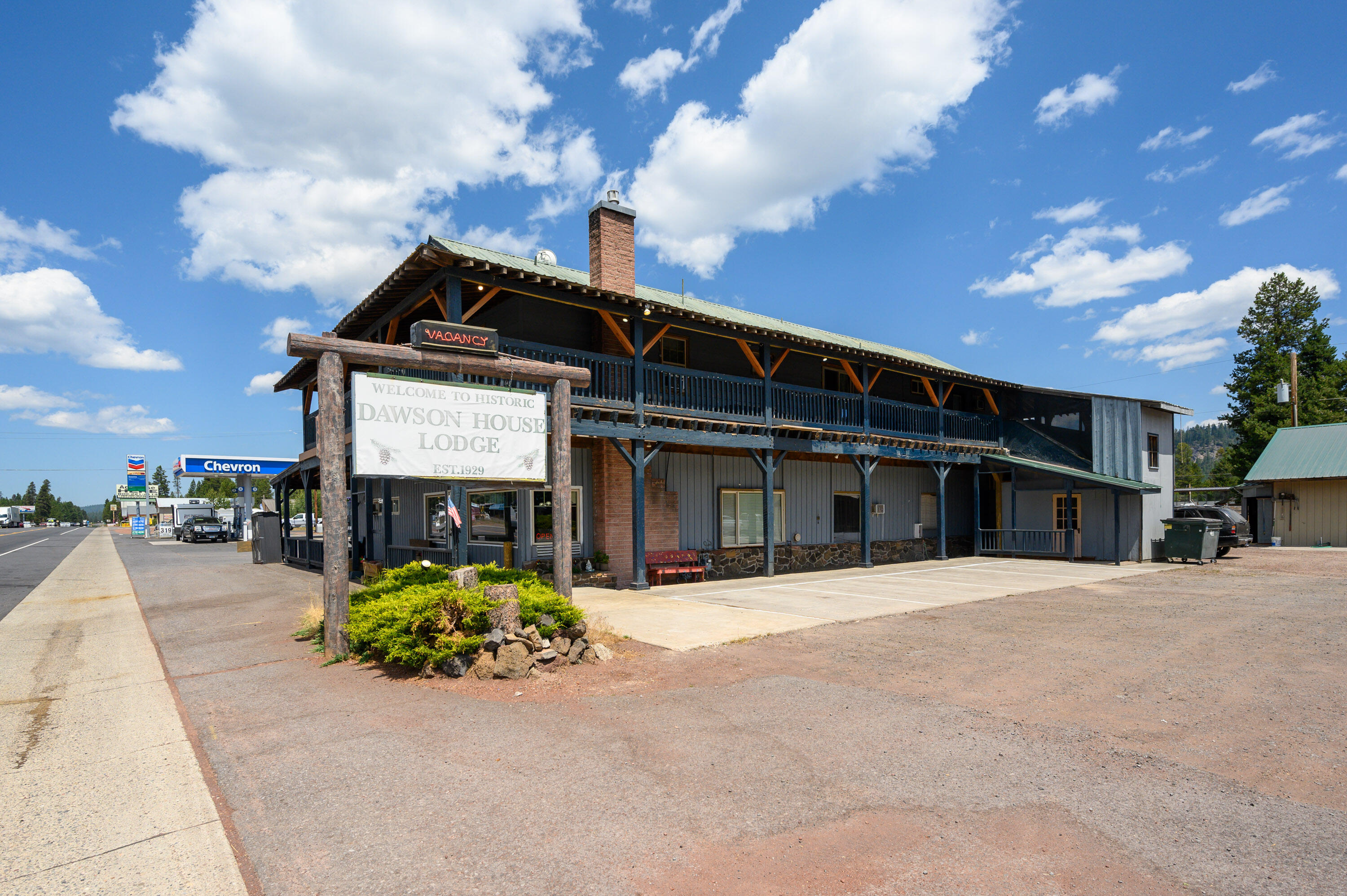 Chemult - Commercial Sale