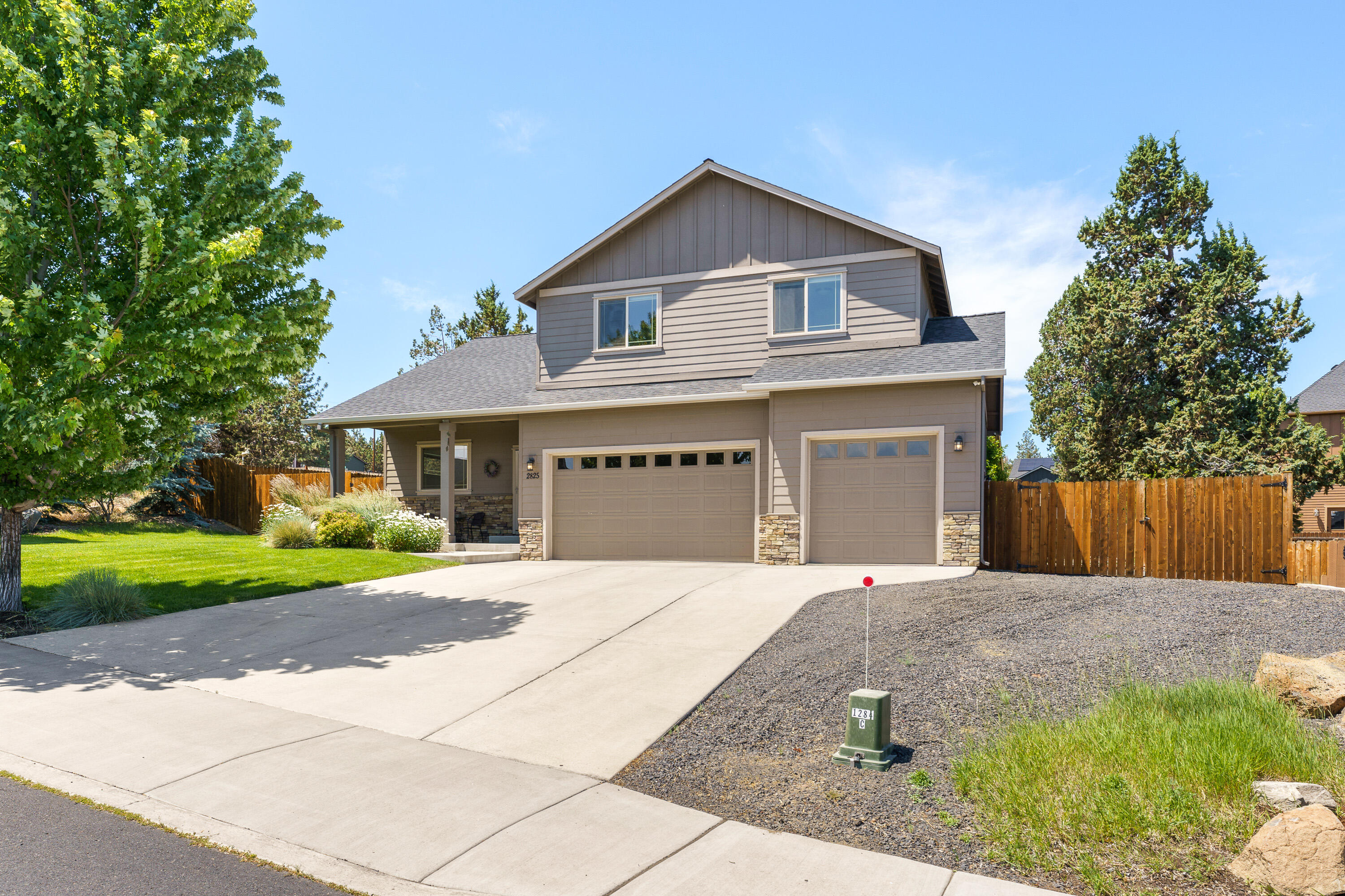 Kian Canyon - Residential