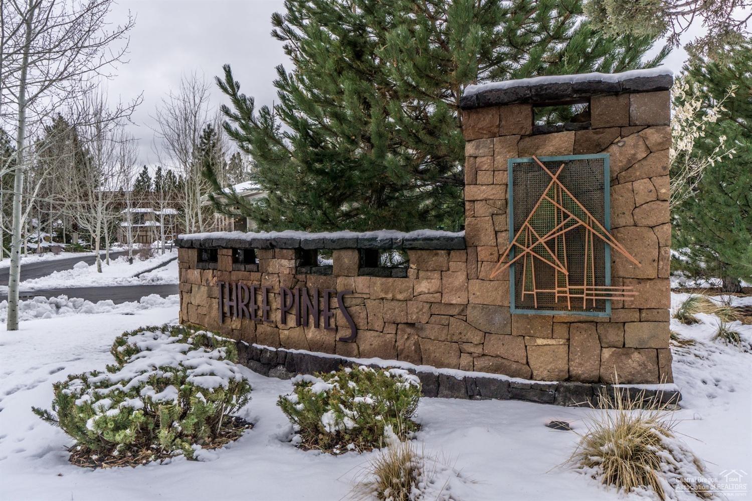 Three Pines - Residential