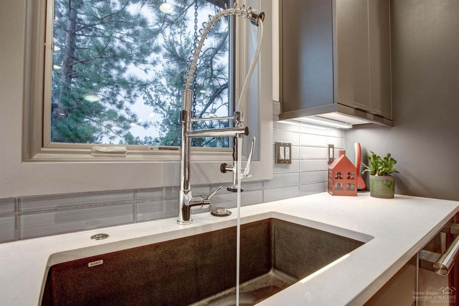 Three Pines - Residential