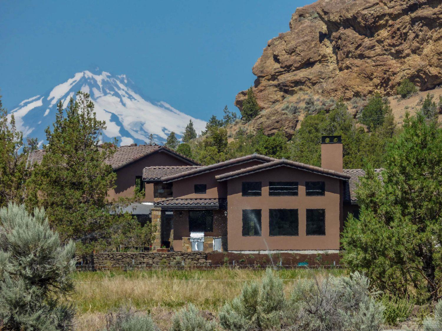 Welcome to Lone Pointe,'' unrivaled in its beauty and tranquility.Located at the base of Coyote Butte behind the gates of the pristine Ranch at the Canyons, surrounded by the towering walls of Smith Rock, Crooked River, and Vineyard. Become one of the exceptional who have direct access to this peaceful Tuscan Ranch Community.Sited on 11.28 acres, Lone Pointe features 3167 sqft of single floor exquisite living space. Become immersed in this lifestyle.