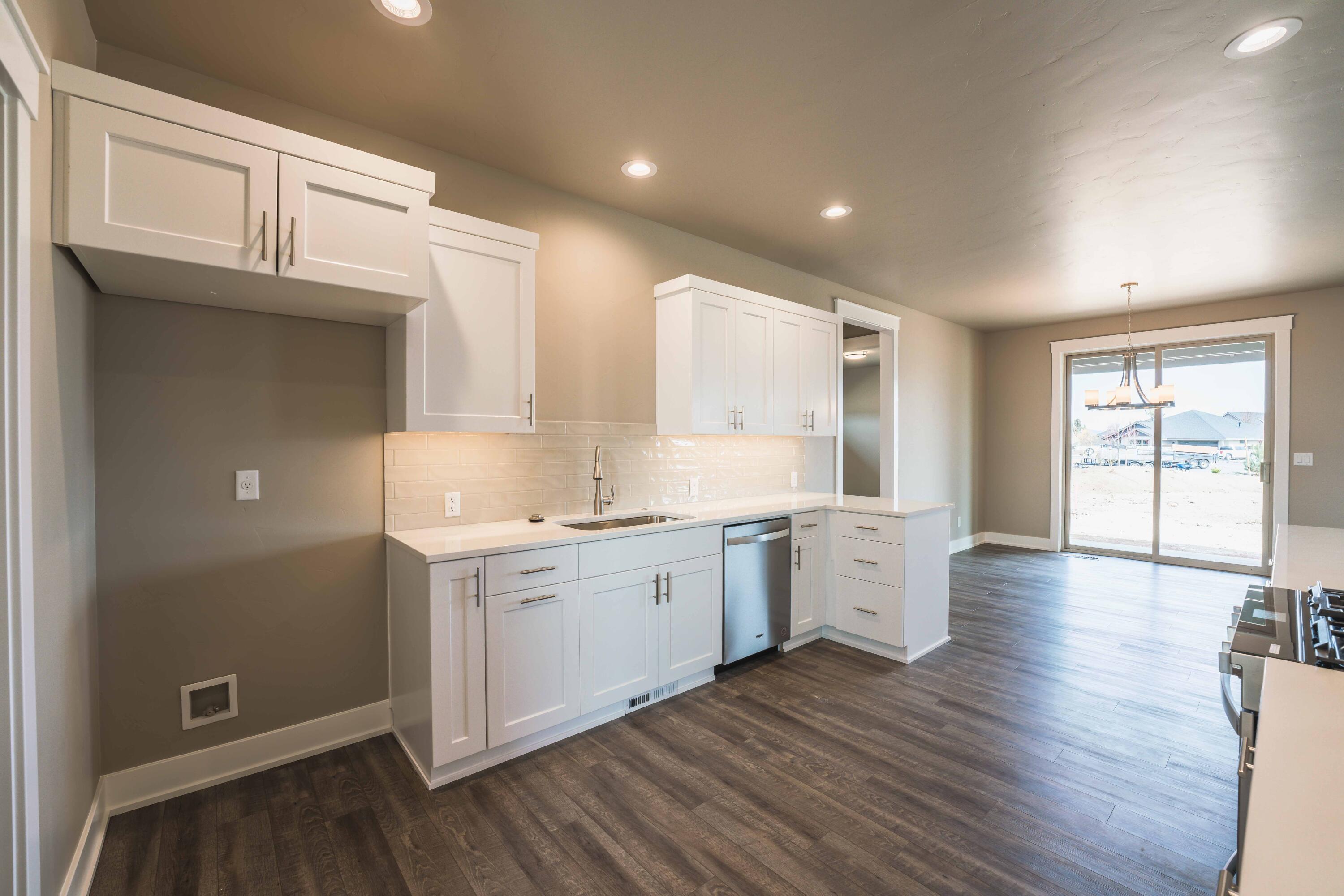 Dry Canyon - Residential