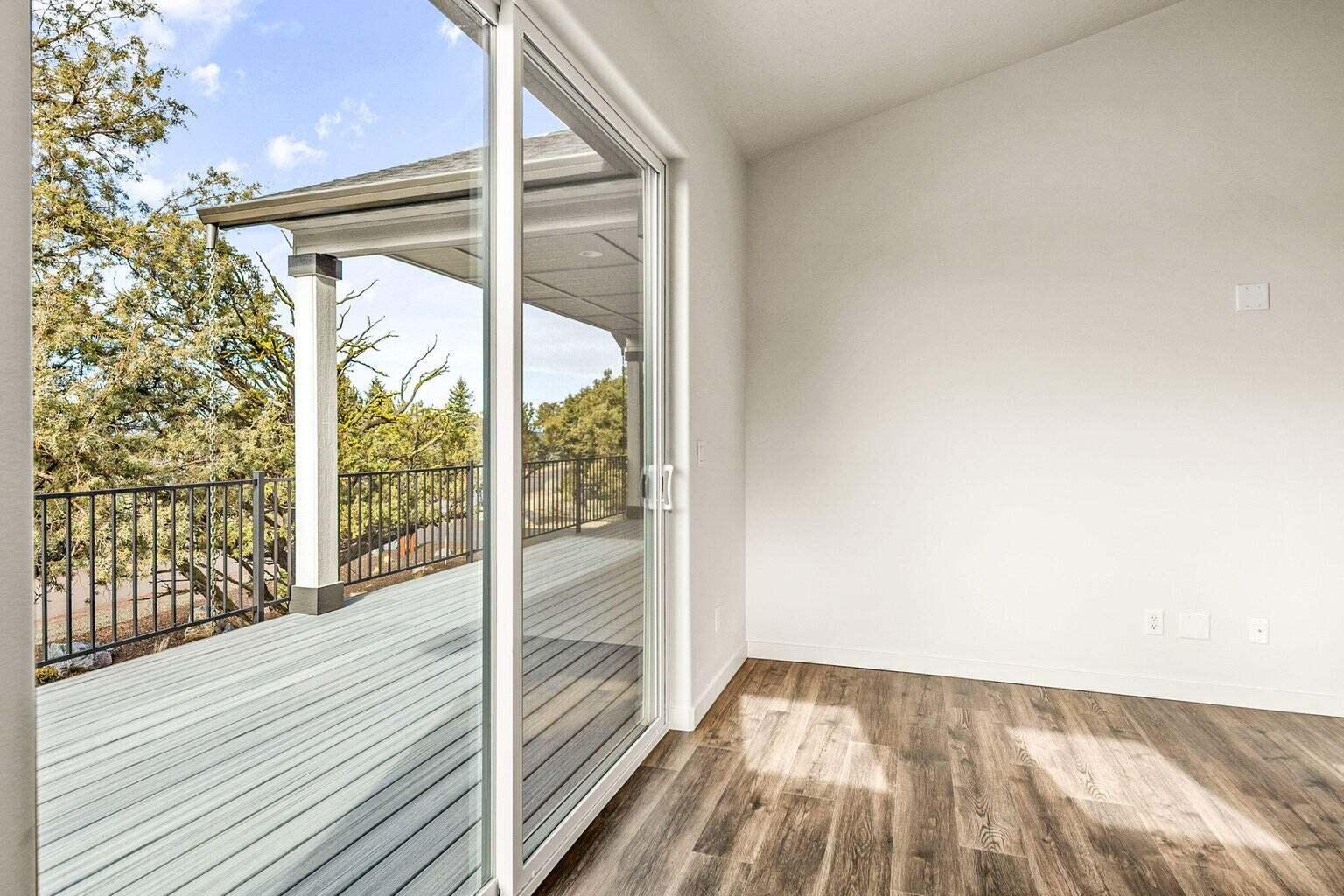 Eagle Crest - Residential