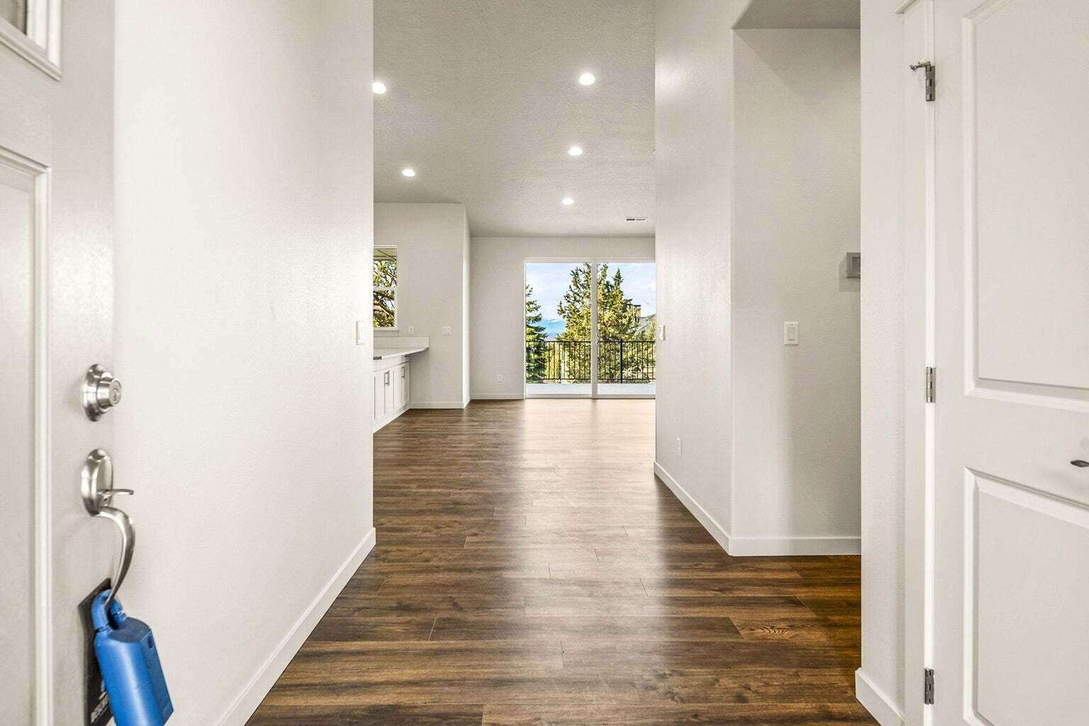 Eagle Crest - Residential
