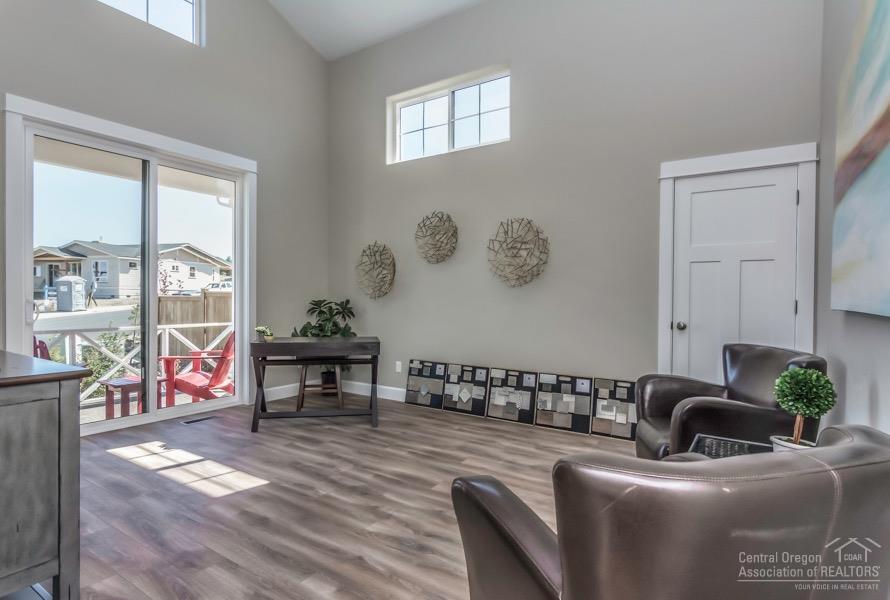 Forked Horn Butte - Residential