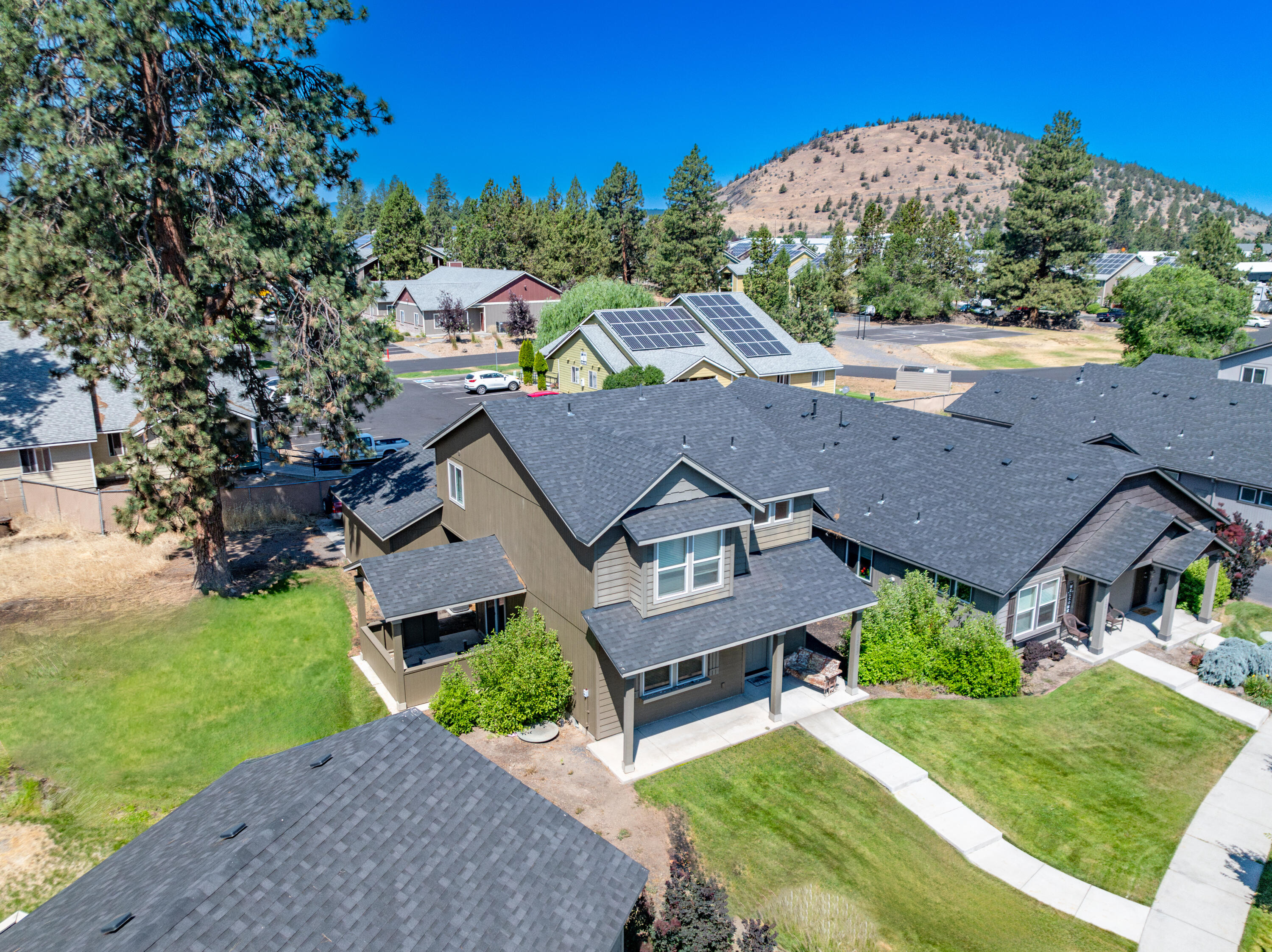 Discover the allure of Clarendon Place, where quaint charm meets modern living in beautiful Bend, Oregon. At 1661 SF, this floorplan features a spacious great room, a large kitchen w/ walk-in pantry, a den, & a luxurious main suite w/ dual closets. Conveniently located near Pilot Butte, midtown, & East Side shopping, Clarendon Place ensures easy access to everything Bend has to offer. Imagine living just moments away from outdoor adventures & urban conveniences alike. Don't let this opportunity pass you by—visit Clarendon Place today and envision your new beginning in Bend's most desirable subdivision. Seize the moment. Embrace the lifestyle. Welcome to Clarendon Place.