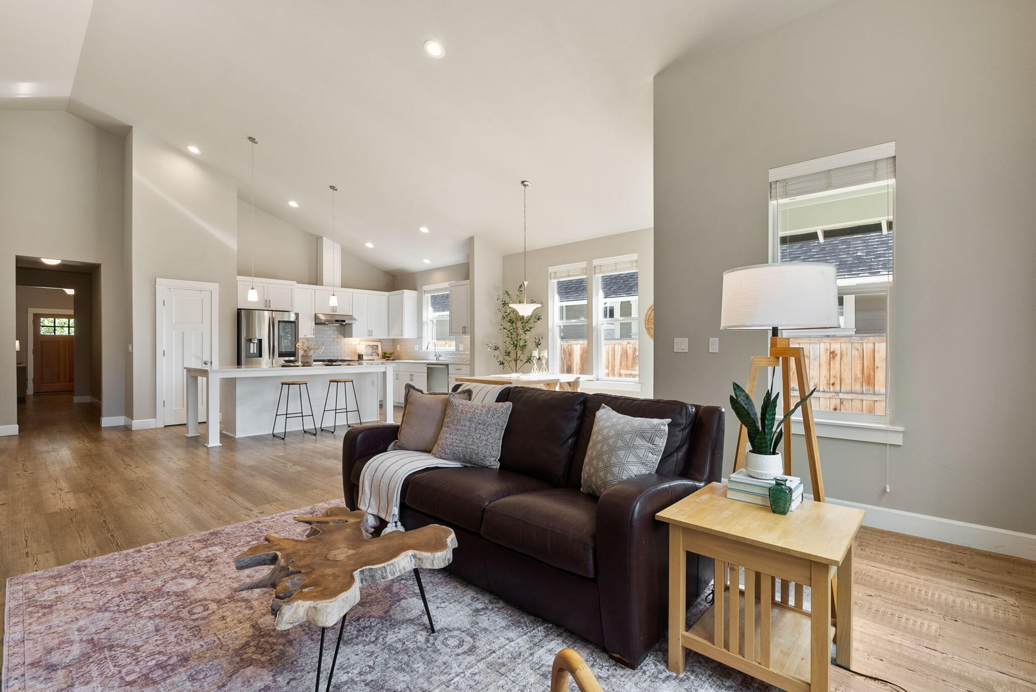 SaddleStone - Residential
