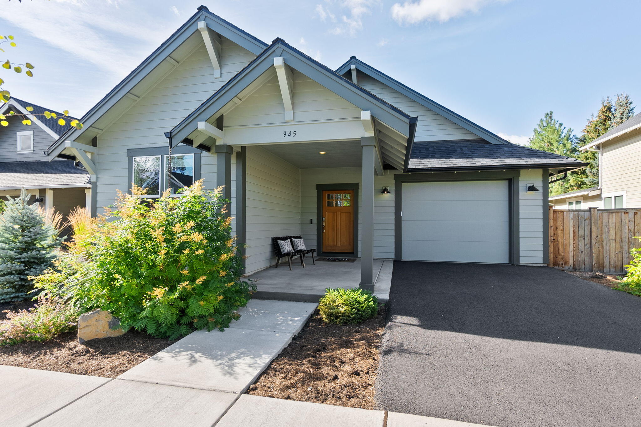 SaddleStone - Residential