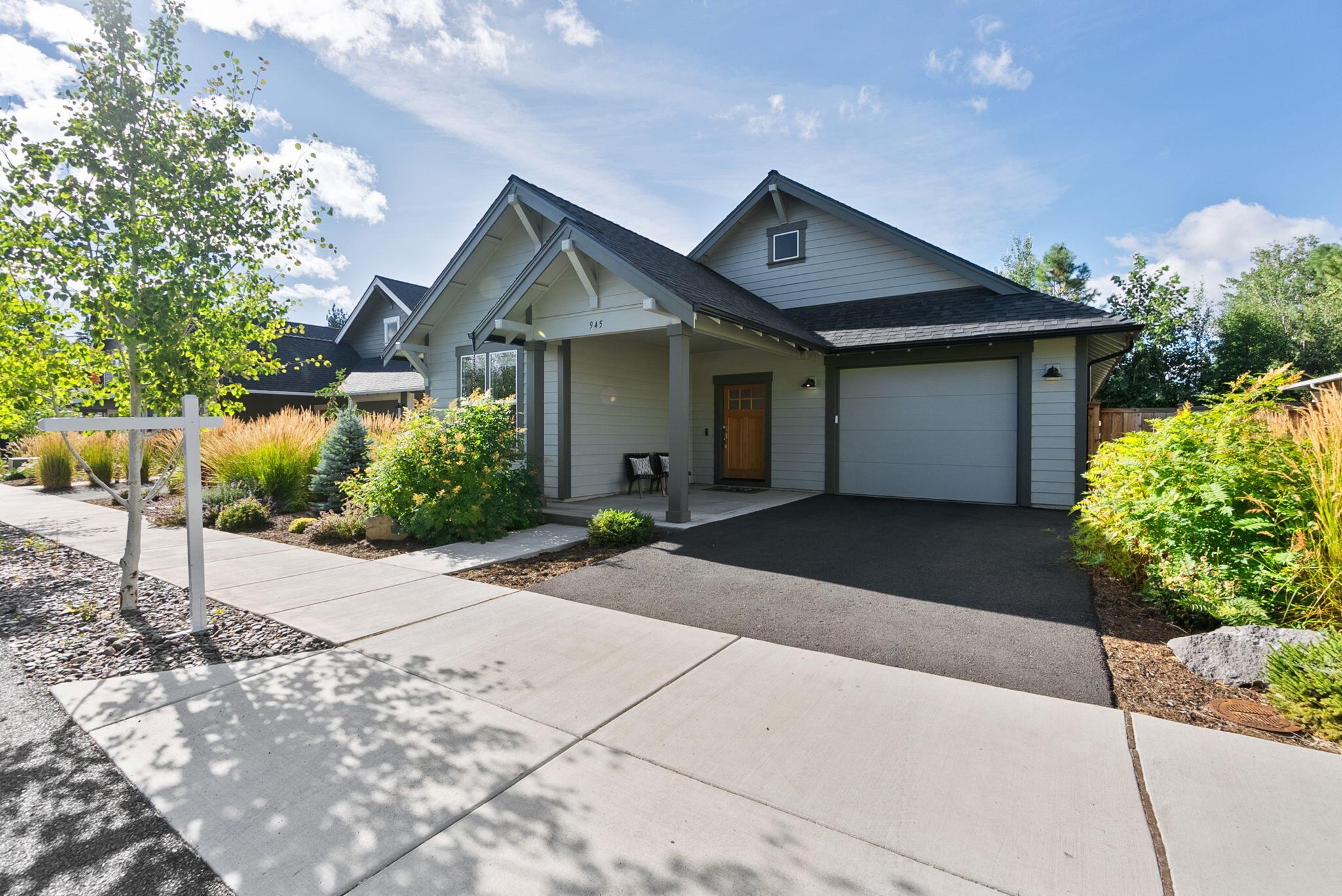 SaddleStone - Residential