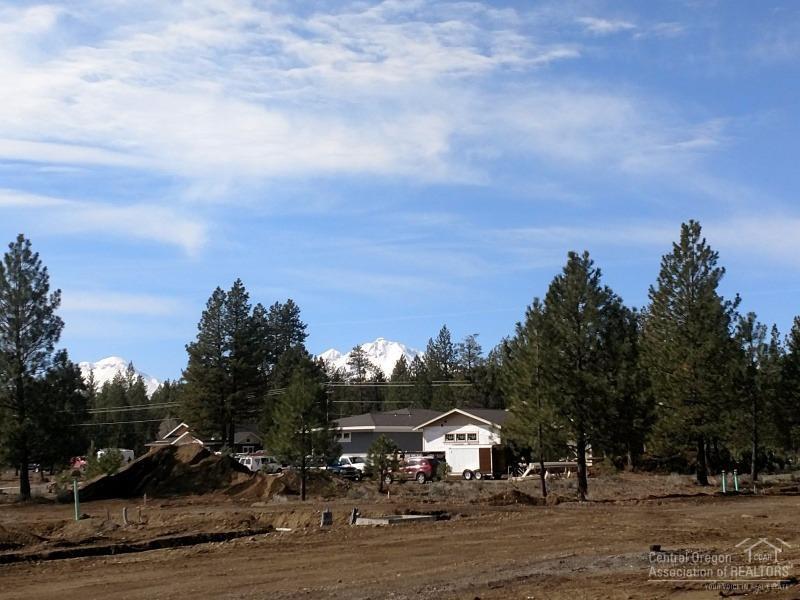 Clearpine - Land