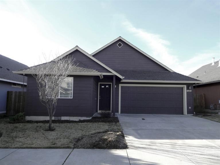 Well-maintained home with a great room floor plan. Bright living room with access to the back yard. The kitchen features hickory cabinets, under-cabinet lighting, a pantry and stainless steel appliances. Master suite with a walk-in closet. The front bedroom and bathroom are nicely separated. Landscaped lot, fenced back yard with a pergola over the patio. Conveniently located to shopping, schools and access to the parkway.