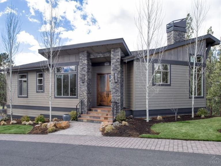 Relax to the sound of the river from this striking custom home. Tastefully designed with high end finishes that match the beauty of the site's surroundings. Concrete counters, zebra wood, tile and stone combine to create a perfect home. Located adjacent to the Davis Park Site and First Street. High ceilings, 3 fireplaces, hardwood floors, upgraded appliances including single standing ice maker, double ovens & Dacor six burner stove. Close to down town. Easy river access right out your back door.