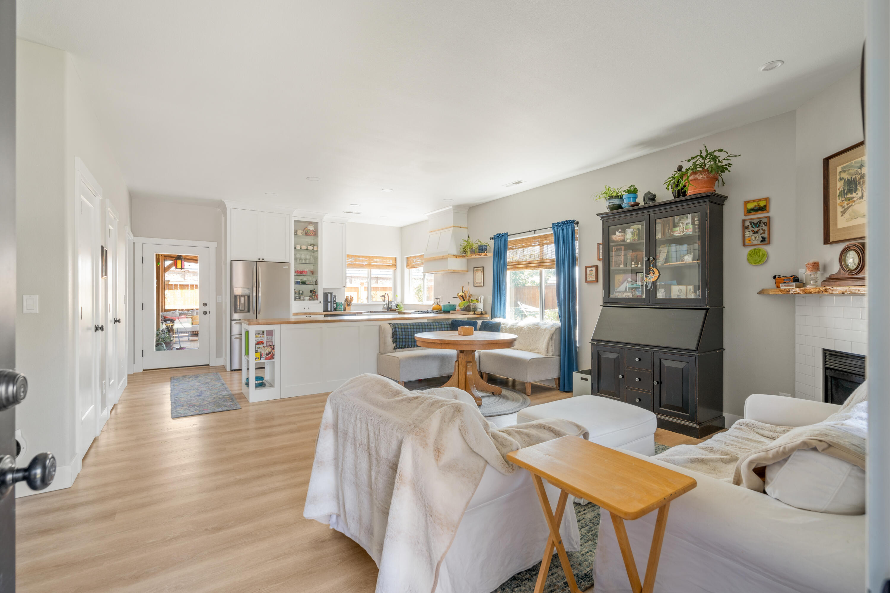 Larkspur - Residential
