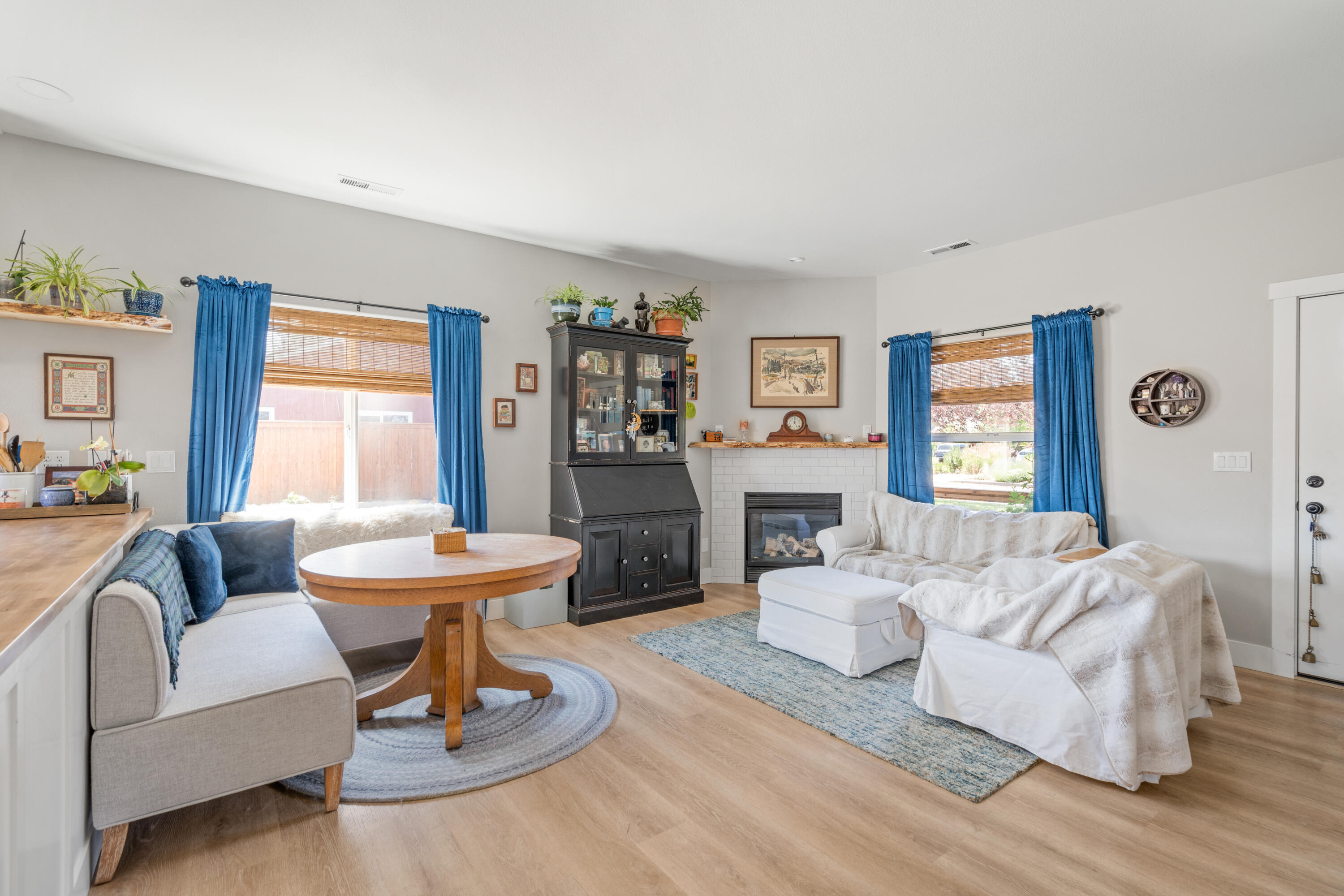 Larkspur - Residential