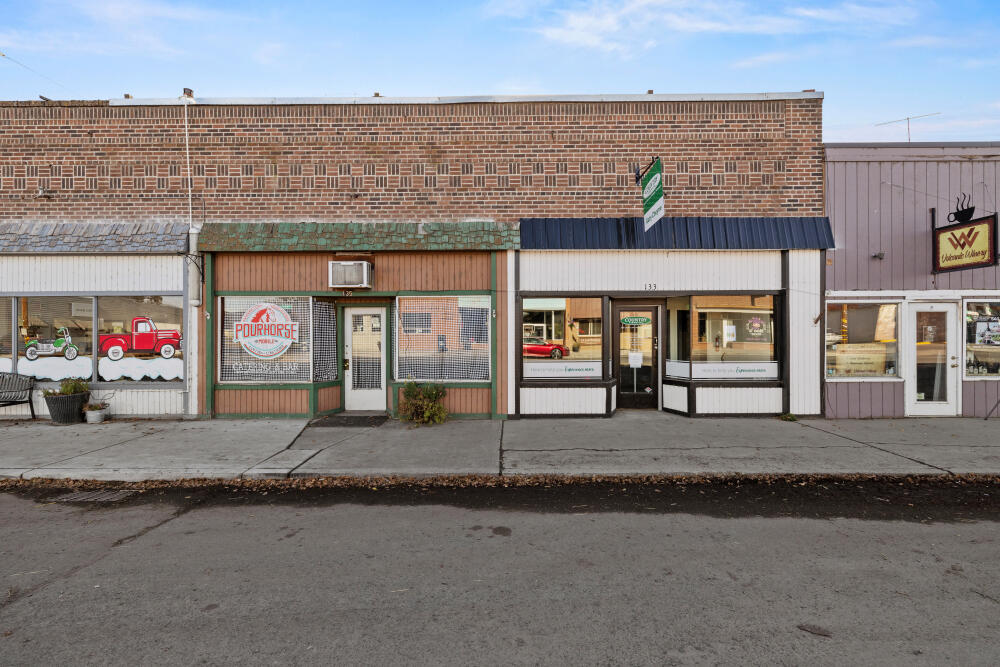 Here is a turn key business opportunity, two properties for the price of one!
Located in the wonderful town of Merrill. Here is your chance to own a 1260 ft. restaurant / kitchen or bakery property with a commercial kitchen, restrooms and a dining area, and directly next-door currently rented for $650 a month a 1330 ft.² Office / Retail space that was recently upgraded and is ready to go, come check out this business opportunity in the beautiful town of Merrill Oregon! The two address are 133 & 135 E Front St.