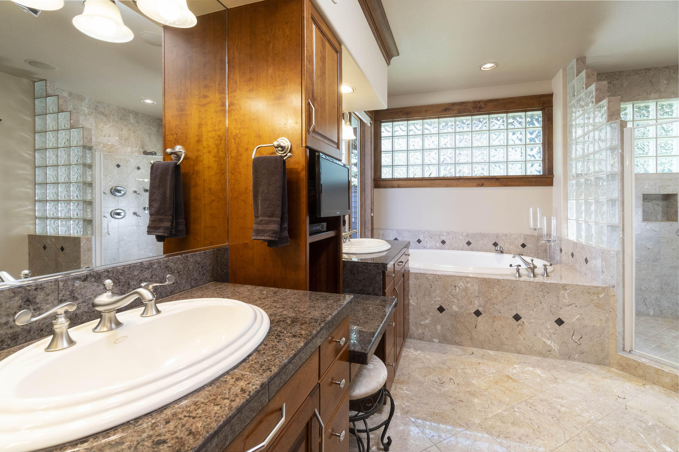 Awbrey Glen - Residential