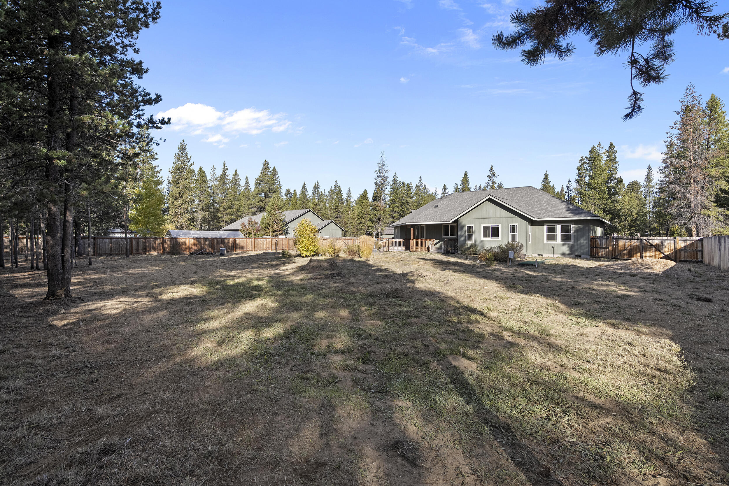 Cw Reeve Resort - Residential