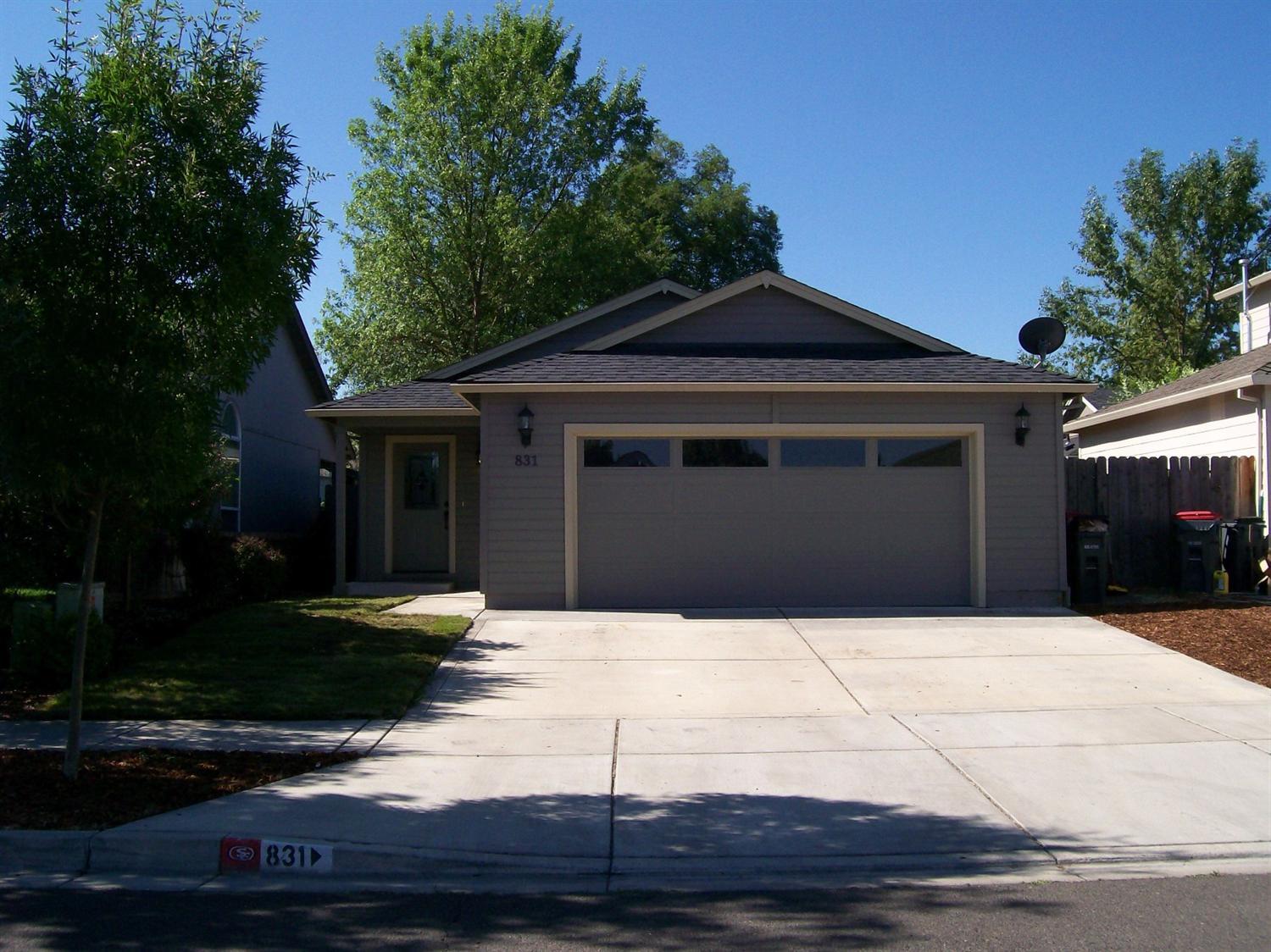 This super sweet 3 bedroom, 2 bath home built in 2009 is move in ready! Nicely accented with living room wall ledge shelf, custom cabinets and granite counter tops throughout, coffered ceiling in master and finished 2-car garage. Schedule a showing and take a look!