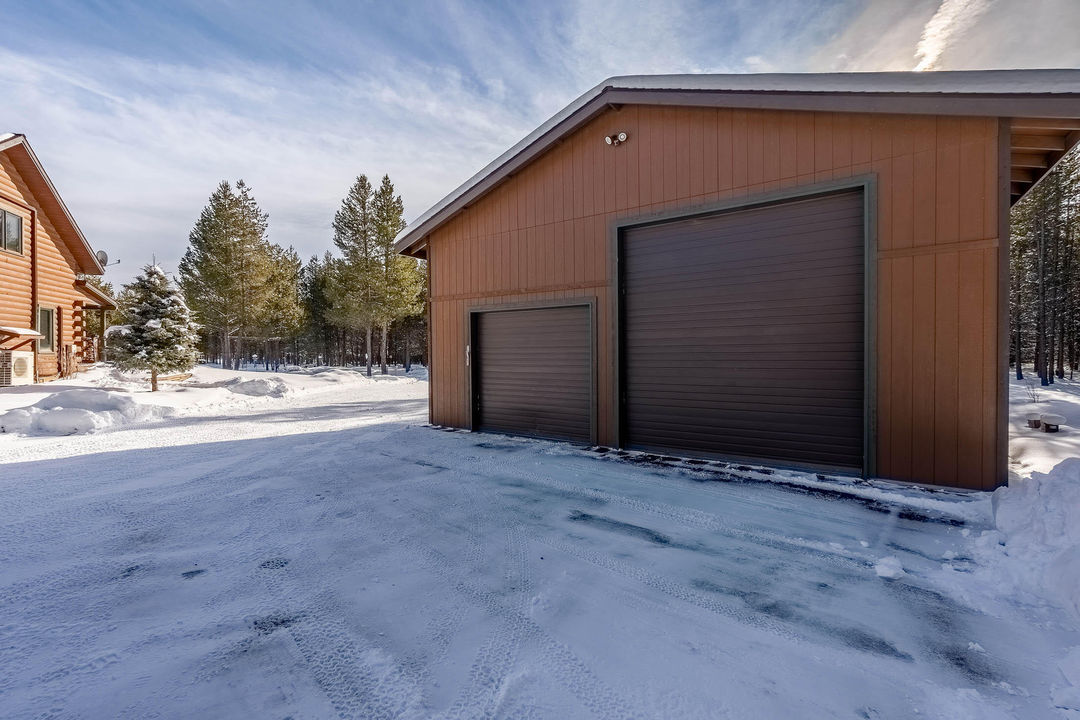 Pinewood Country Est - Residential
